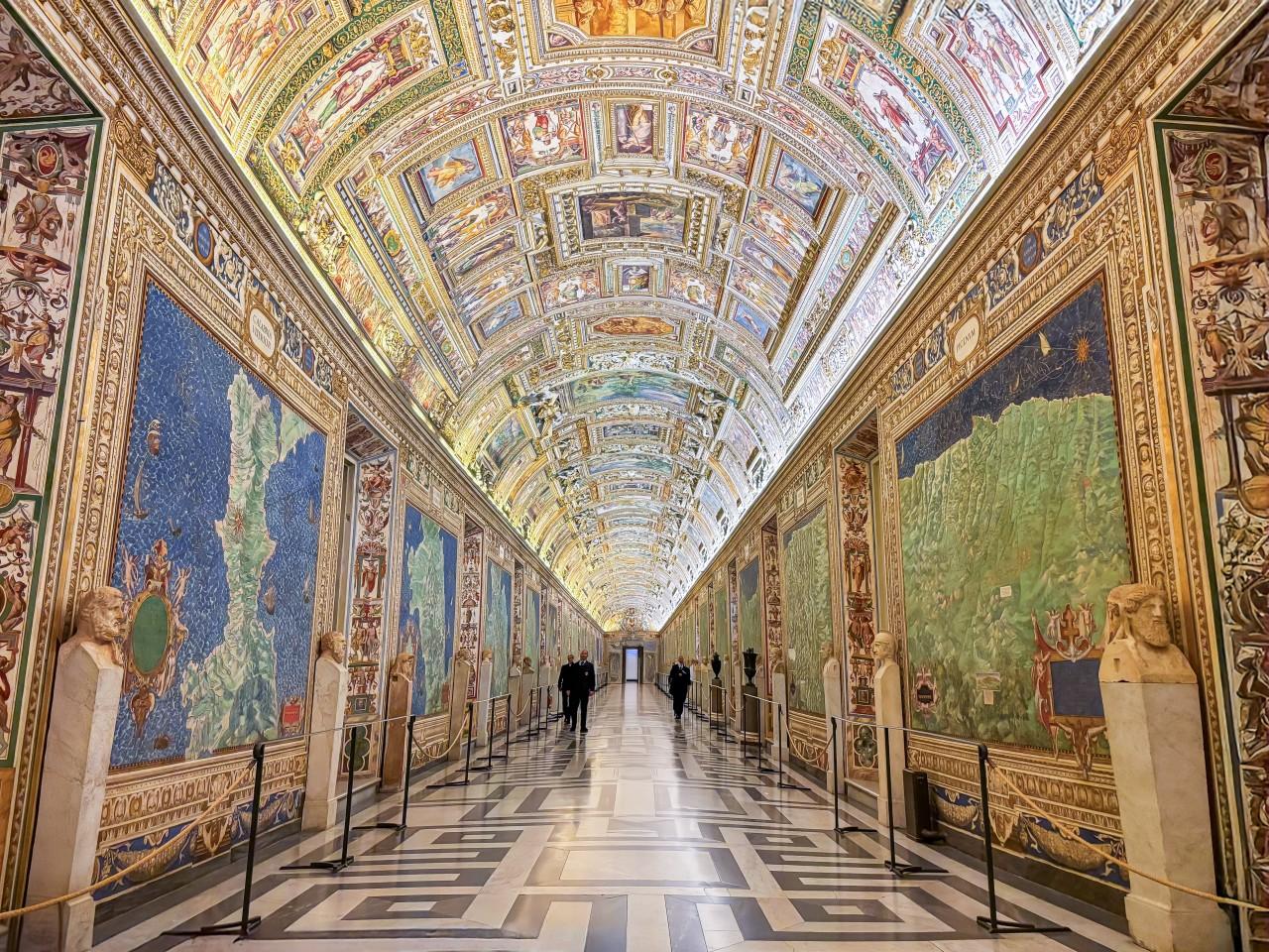 Ultimate Rome: Vatican, Colosseum & Historic City Walking Tour
