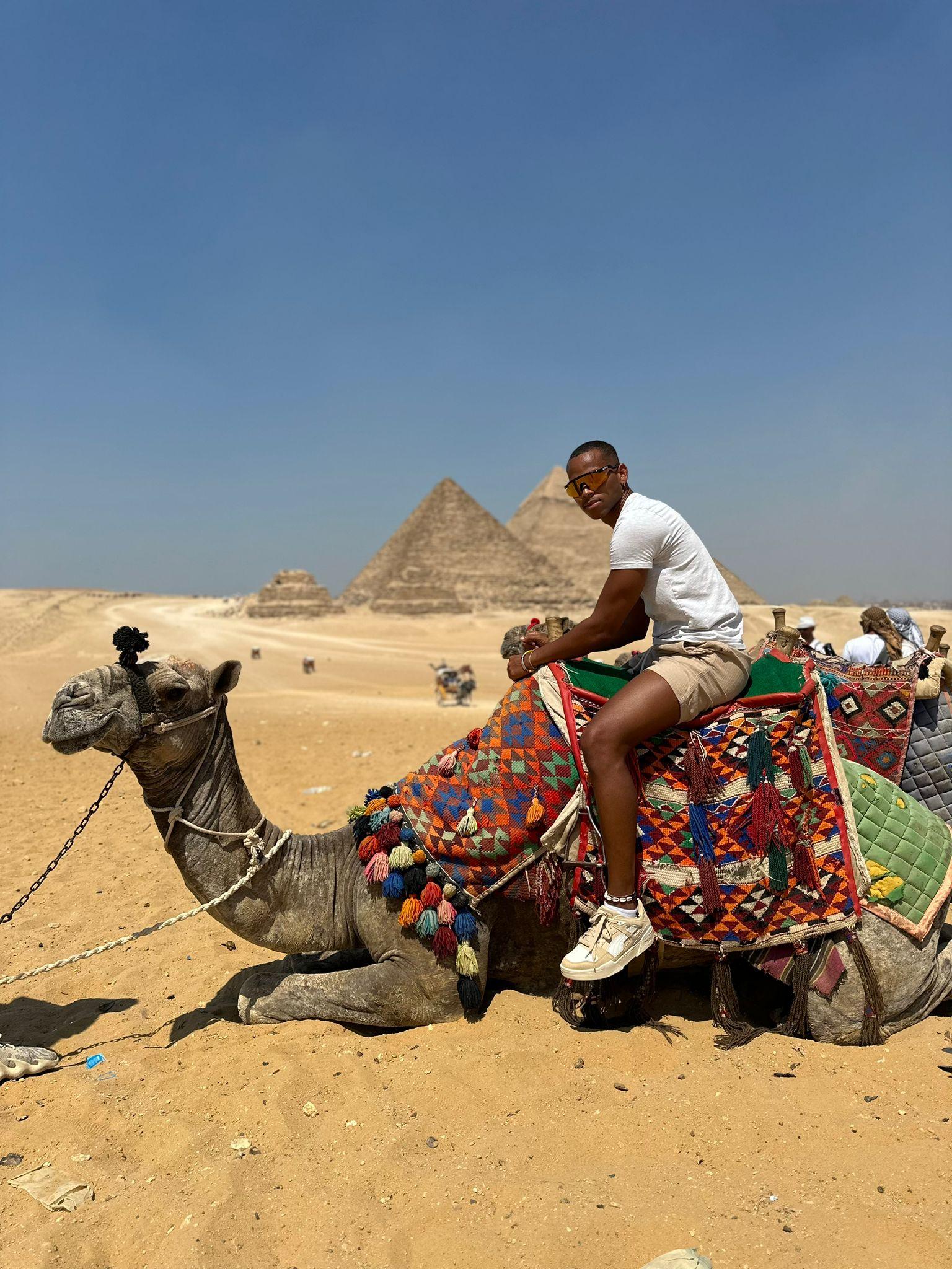 Sharm El Sheikh to Cairo: Pyramids, Sphinx & Egyptian Museum Day Tour