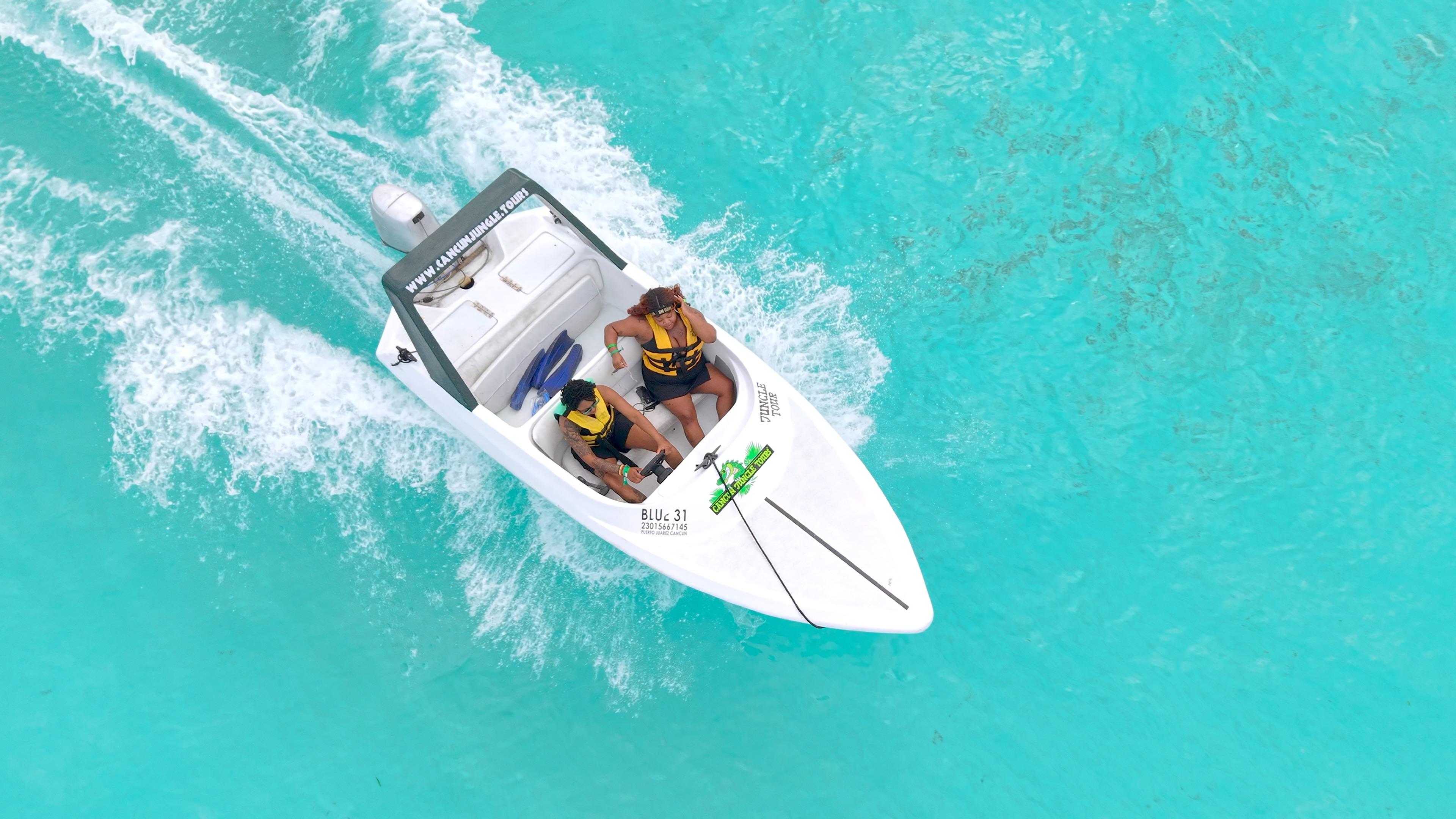 Self-Drive Speedboat Adventure in Nichupté Lagoon
