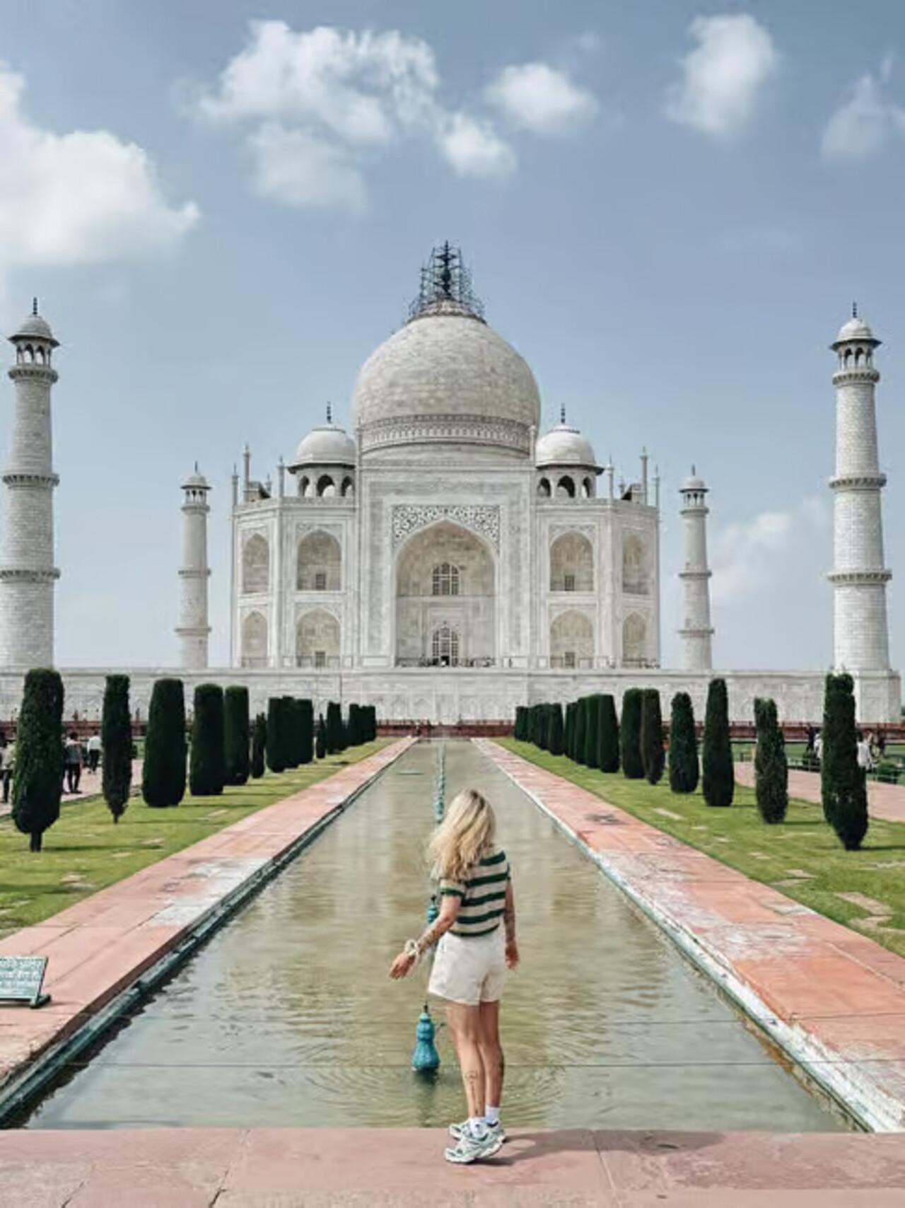 Delhi to Taj Mahal Sunrise Photography Tour with Licensed Guide