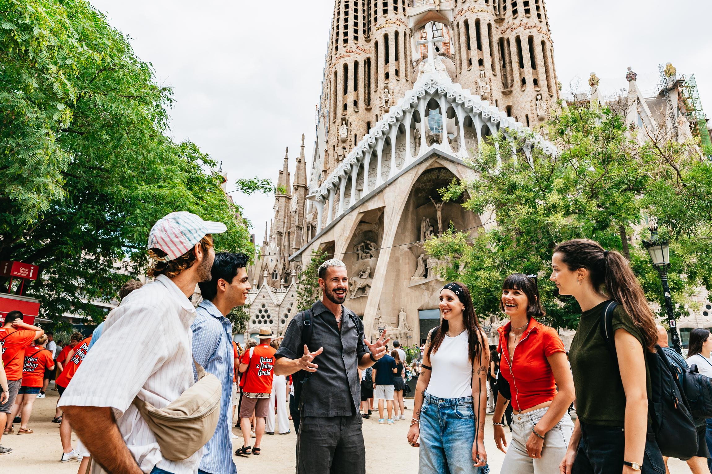 Barcelona: Sagrada Familia, Modernism, and Old Town Tour