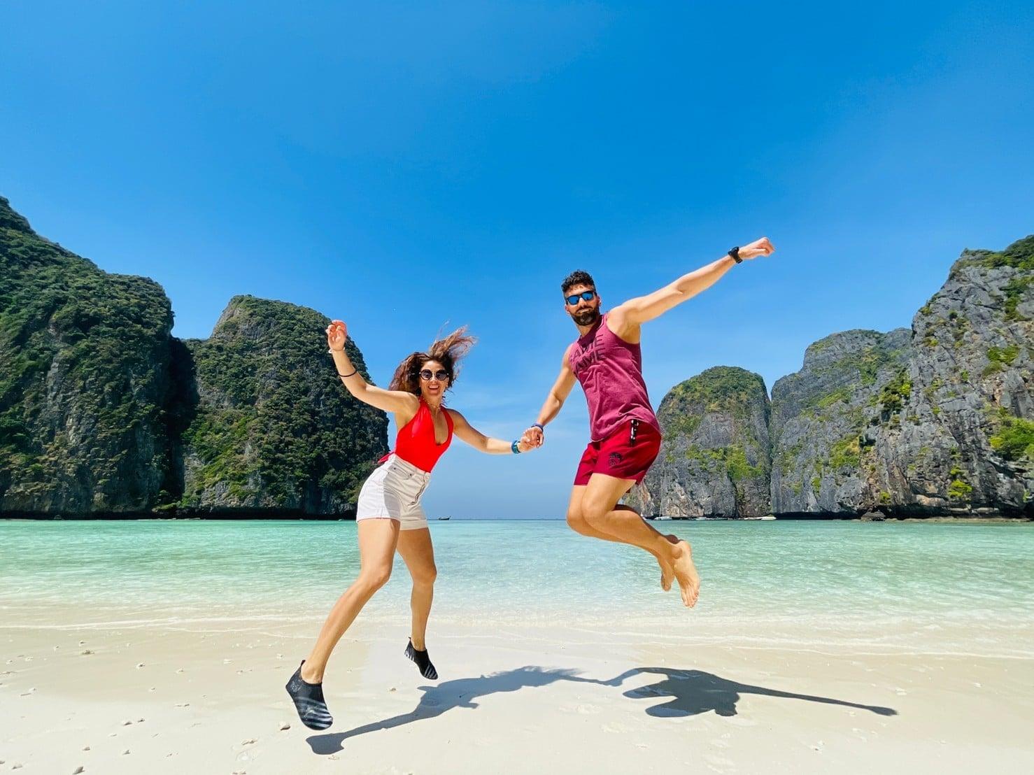 Phuket Phi Phi, Maya, and Khai Island Luxury Speedboat Tour