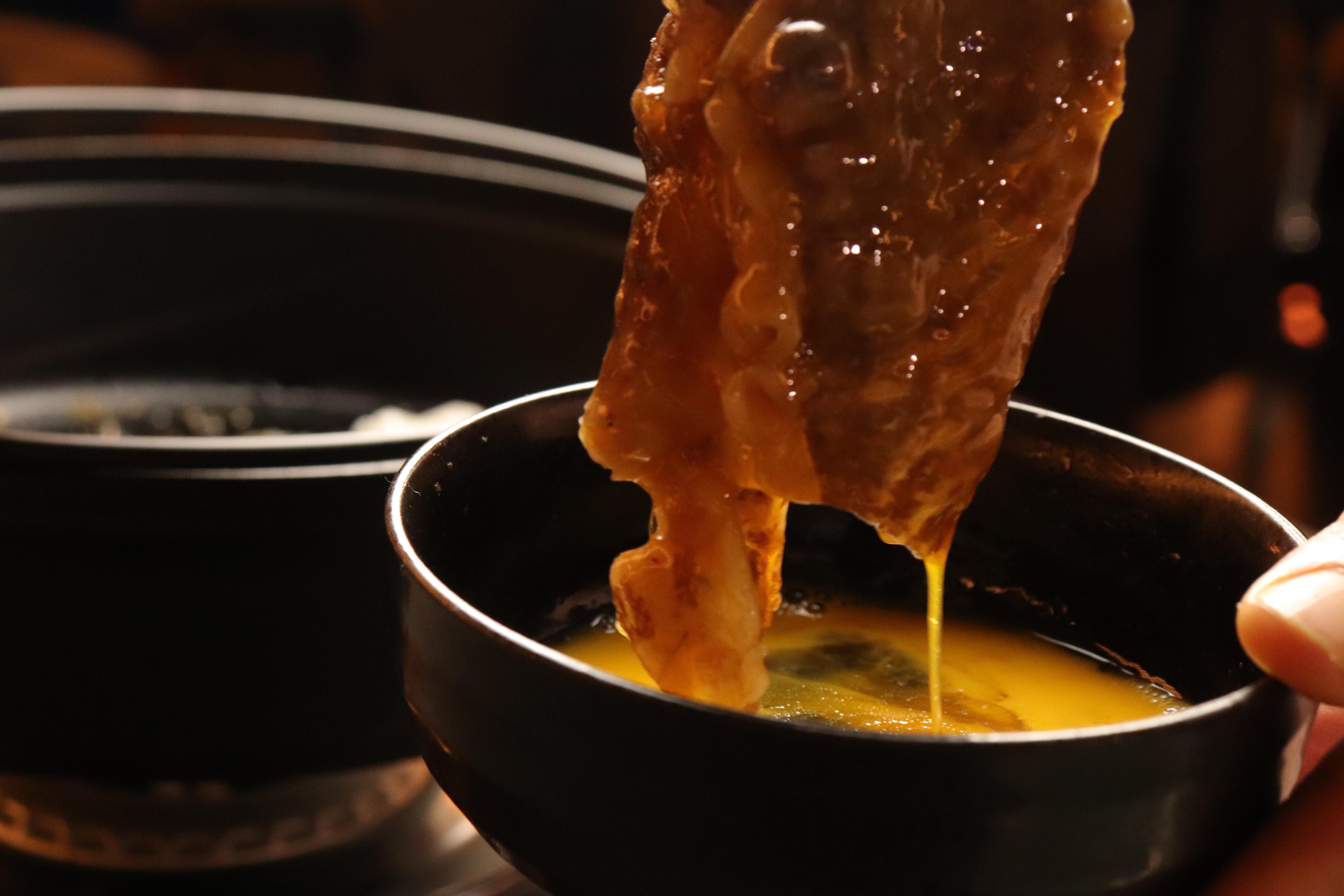 Osaka Sumo Demonstration & Premium Wagyu Sukiyaki Dinner with Front-Row Seats