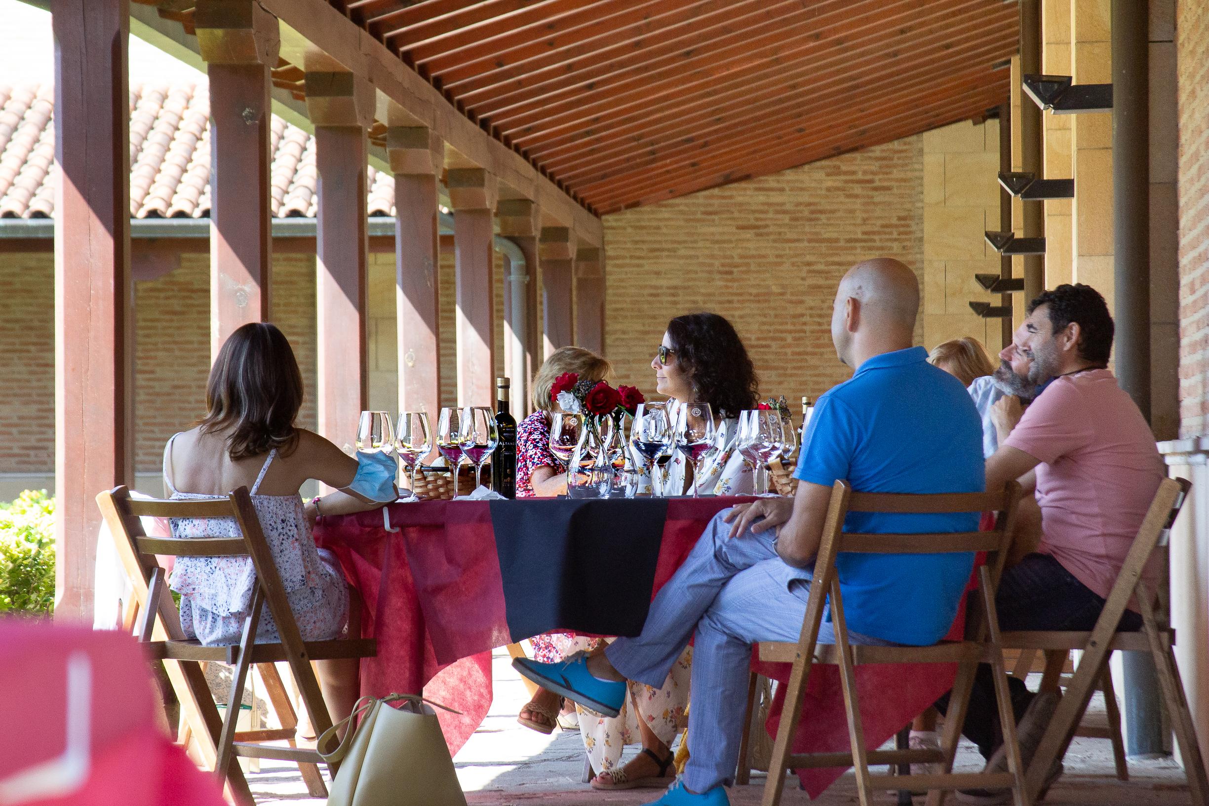 Bodegas Altanza Winery Tour & Tasting