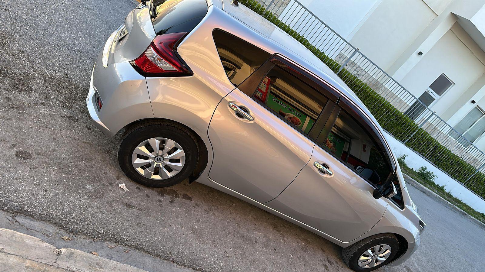 Dominican Republic Private Airport Transfer: Round-Trip Service