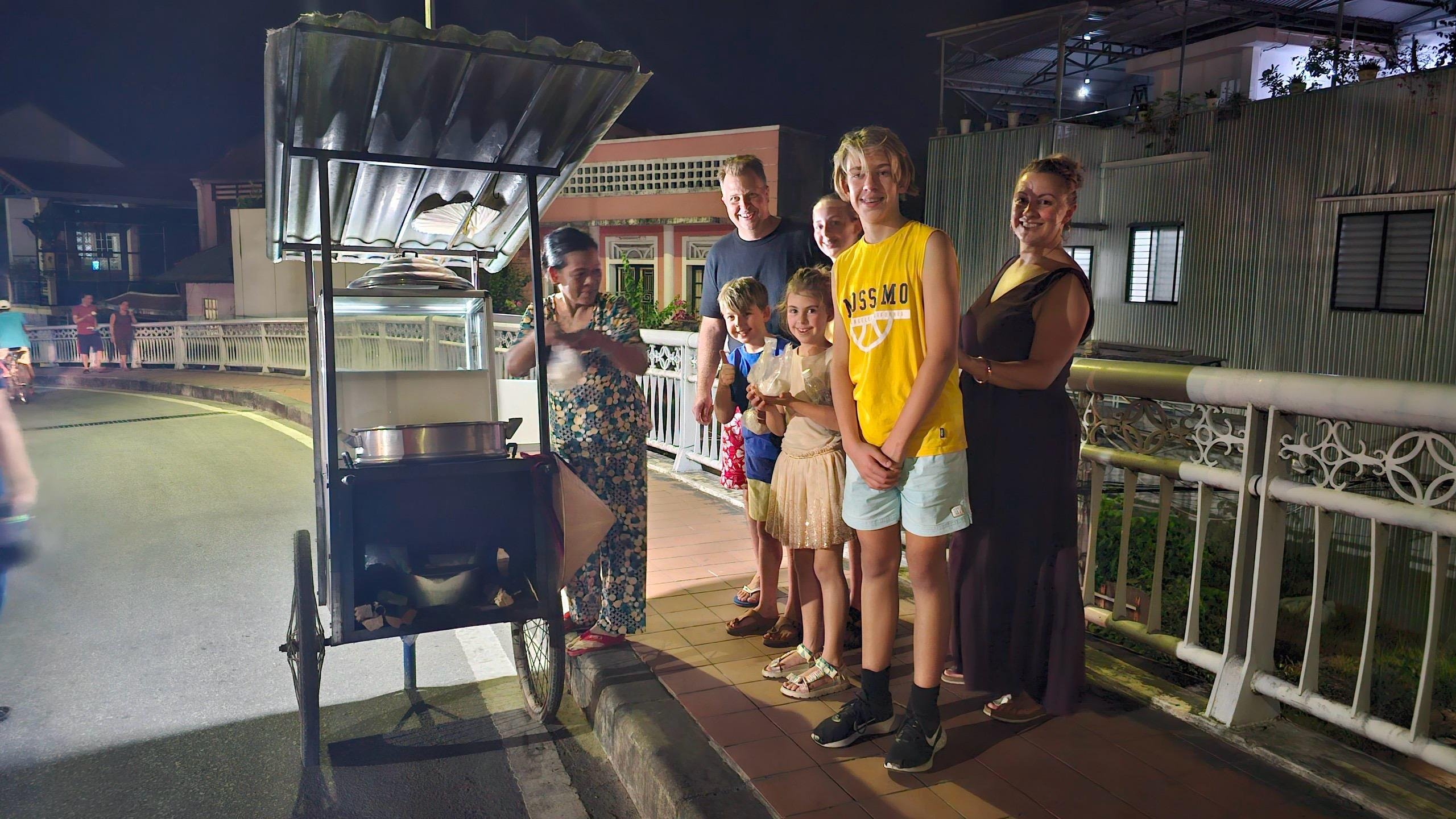 street food tour in Hue — photo 10