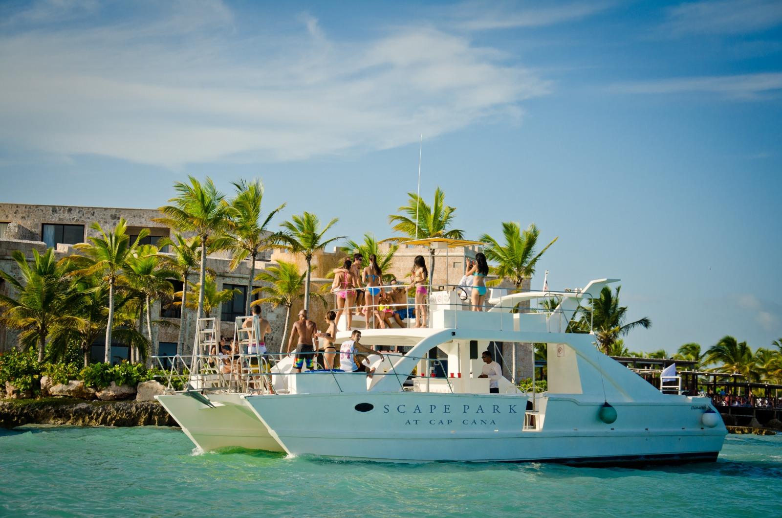 Cap Cana VIP Catamaran Day: Juanillo Beach Club & Blue Hole Cenote