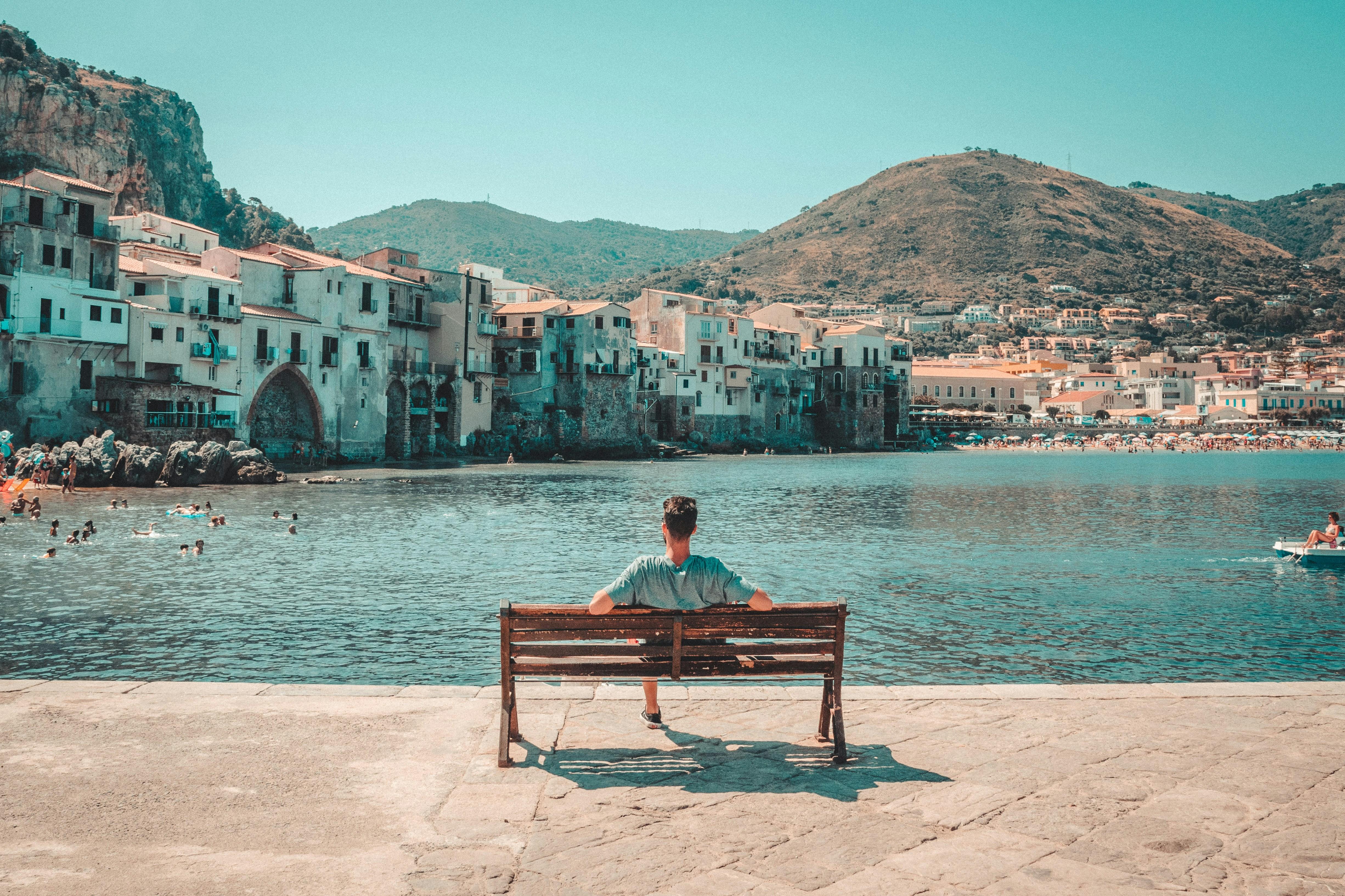 Private Sicily Transfer: Taormina to Palermo with Custom Stop
