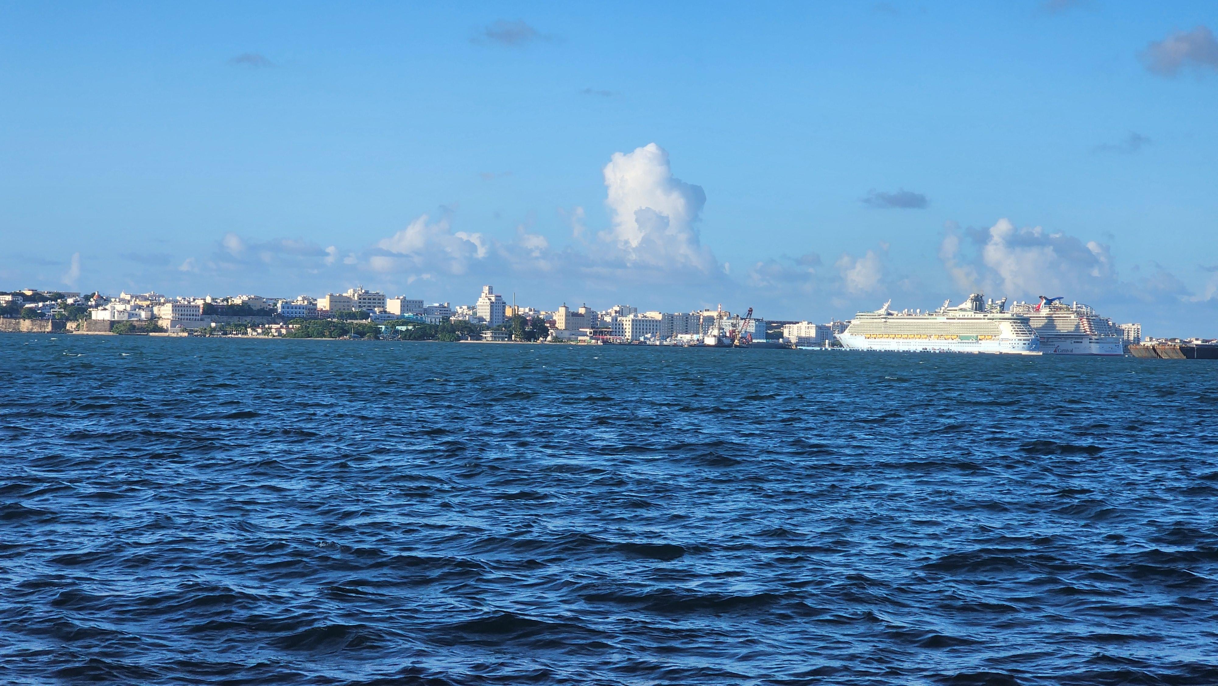 San Juan Guided City Explorer: History & Photo Stops