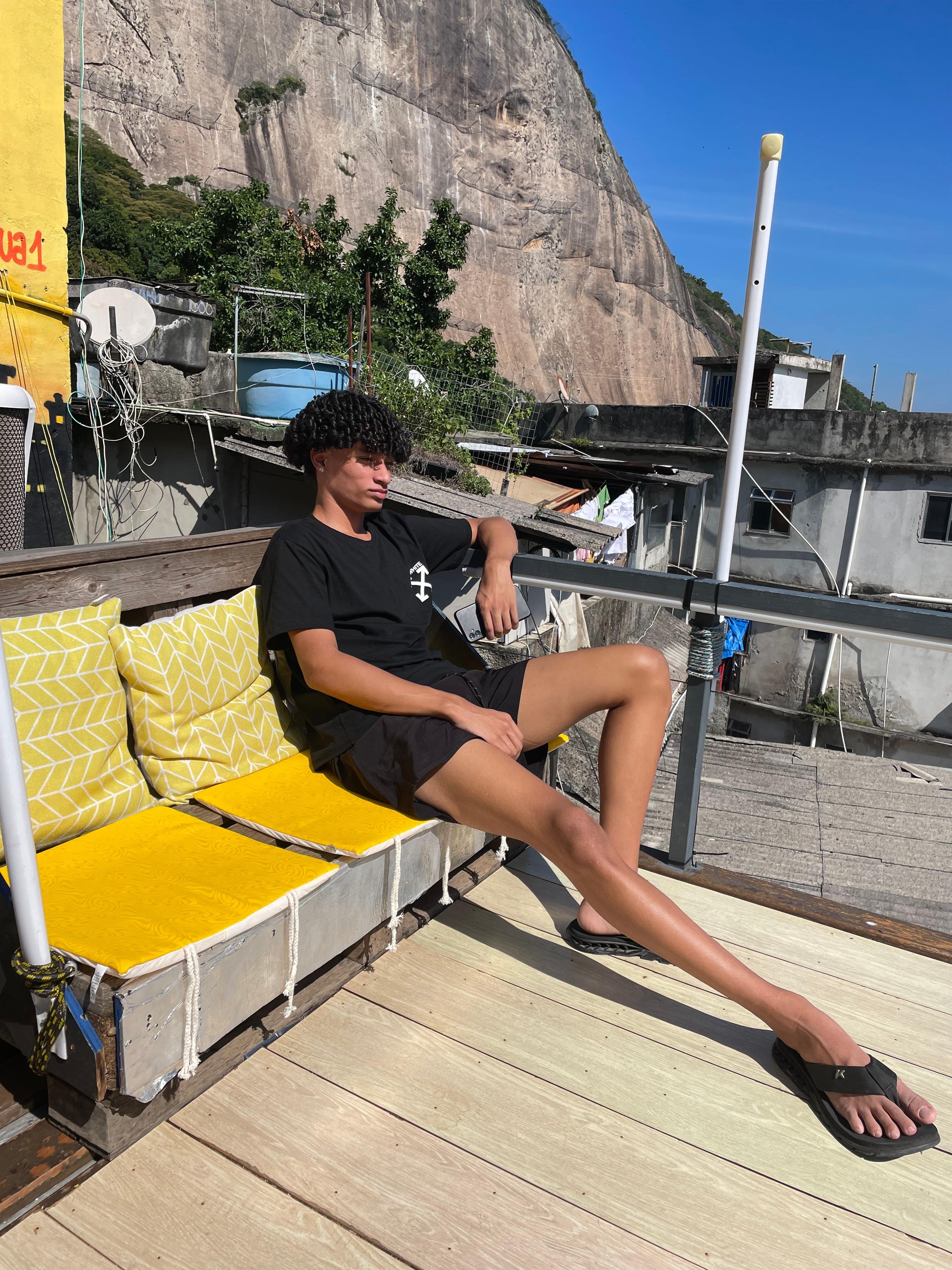 Rocinha Favela 3-Hour Walking Tour with a Local Guide