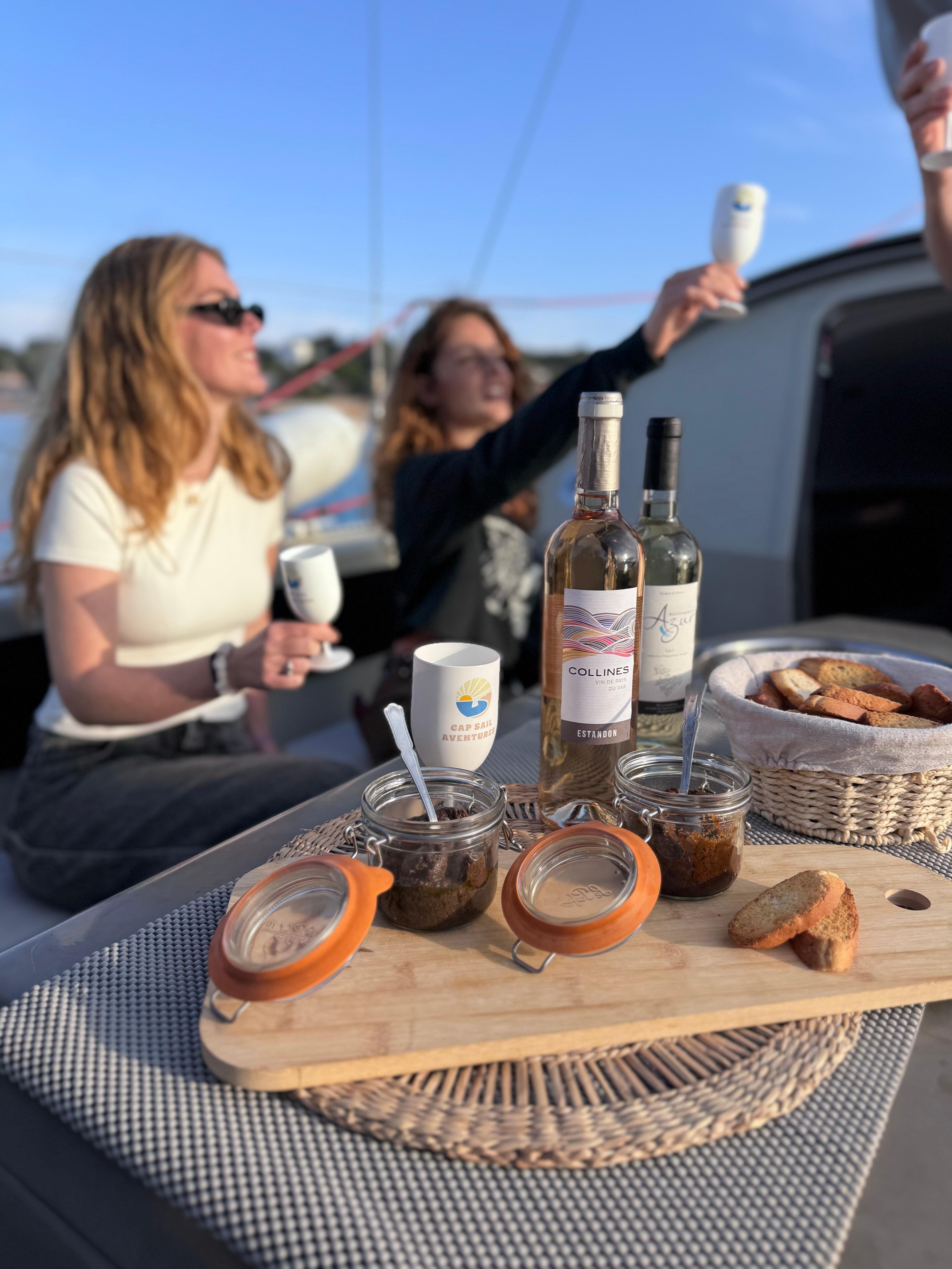 Sunset Sailing Experience with Aperitif at Lérins Islands