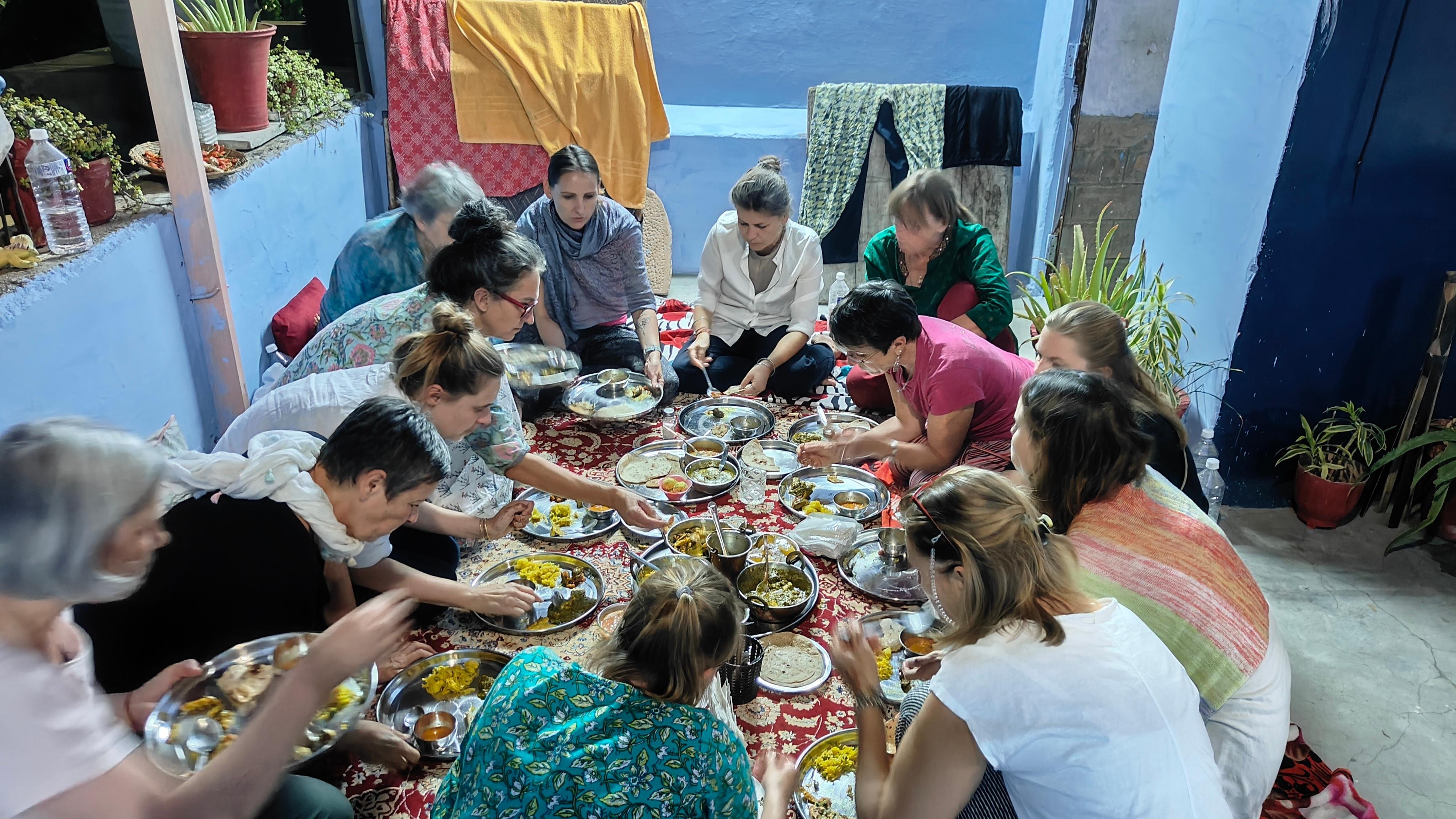 Jodhpur: 11-Dish Rajasthani Cooking Class with Rekha