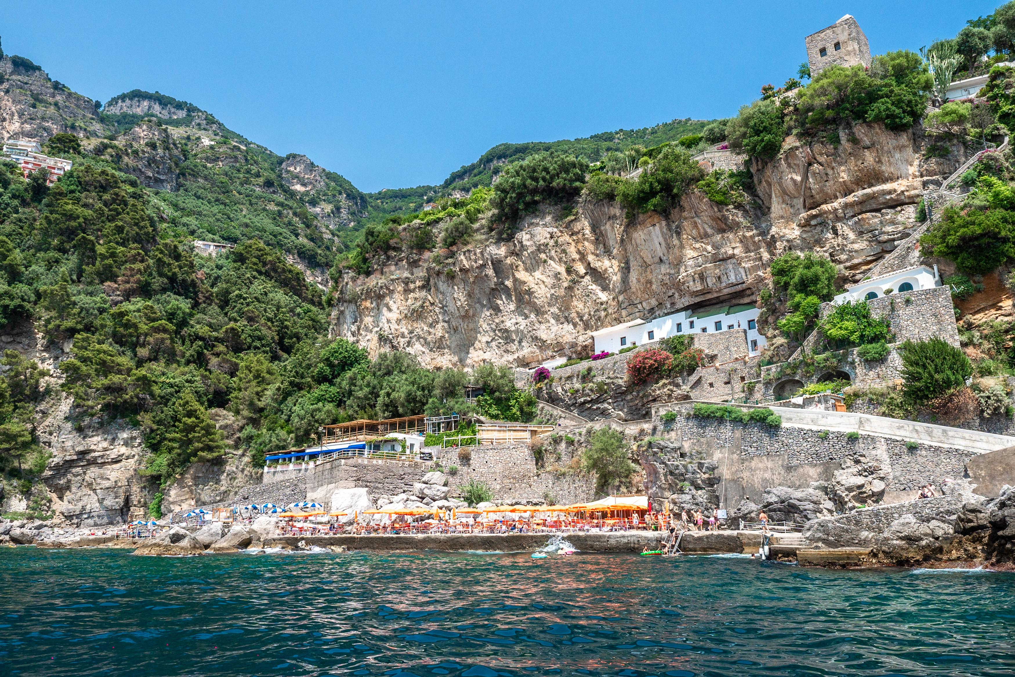 Amalfi Coast Boat Tour: Positano, Amalfi & Li Galli Islands