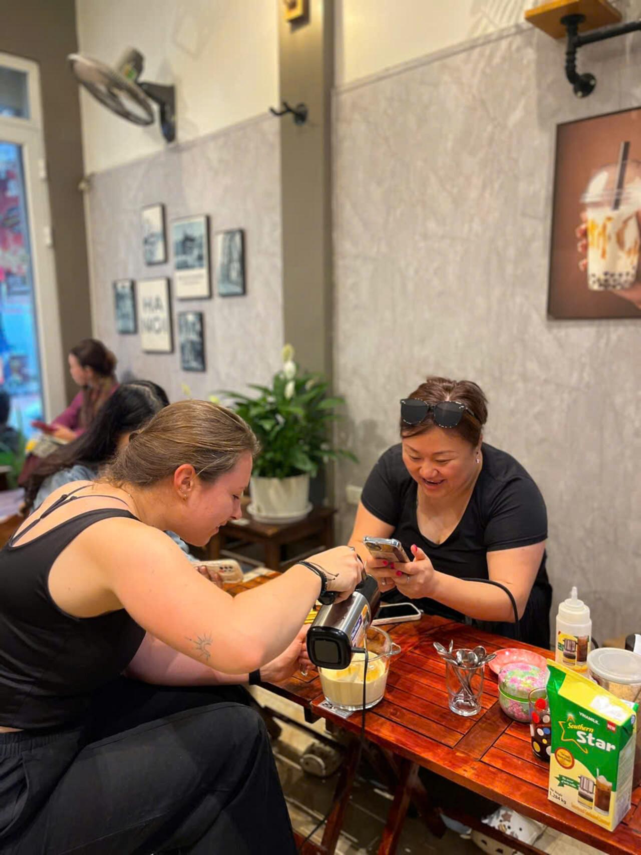 coffee tour in Hanoi — photo 16