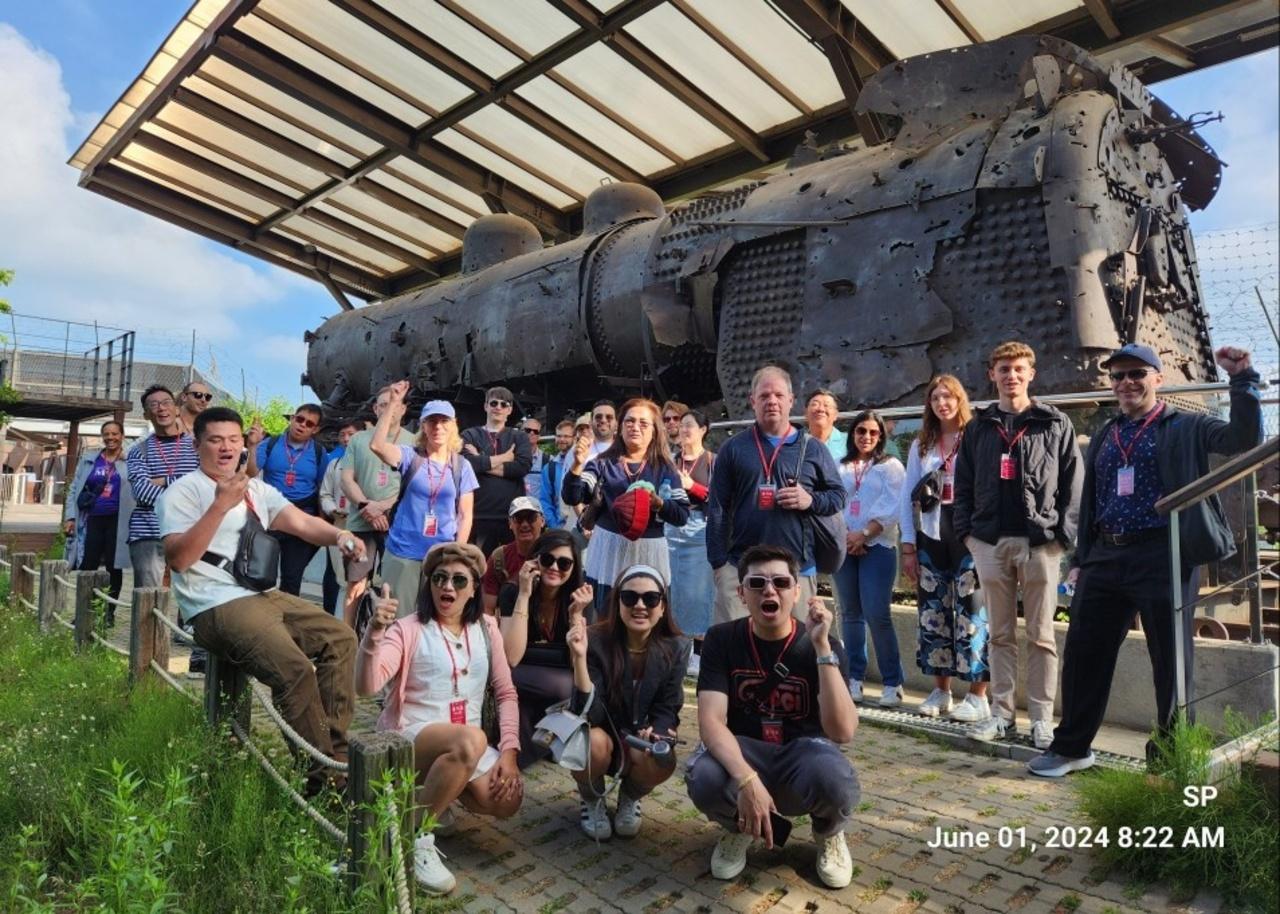 Seoul DMZ Day Tour: 3rd Tunnel, Dora Observatory & North Korean Defector Interview