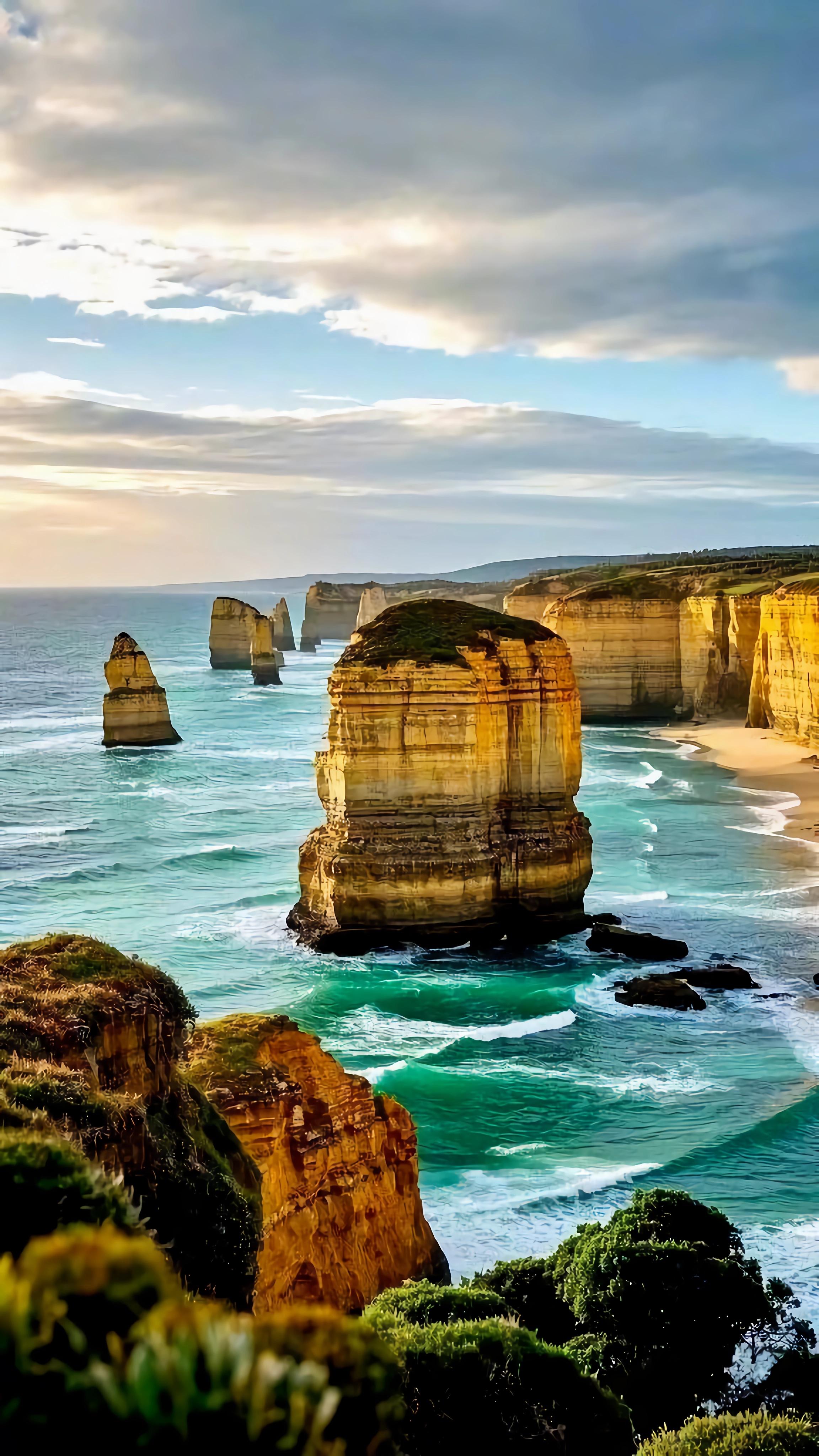 Great Ocean Road Deep Tour: 12 Apostles & 10 Coastal Icons