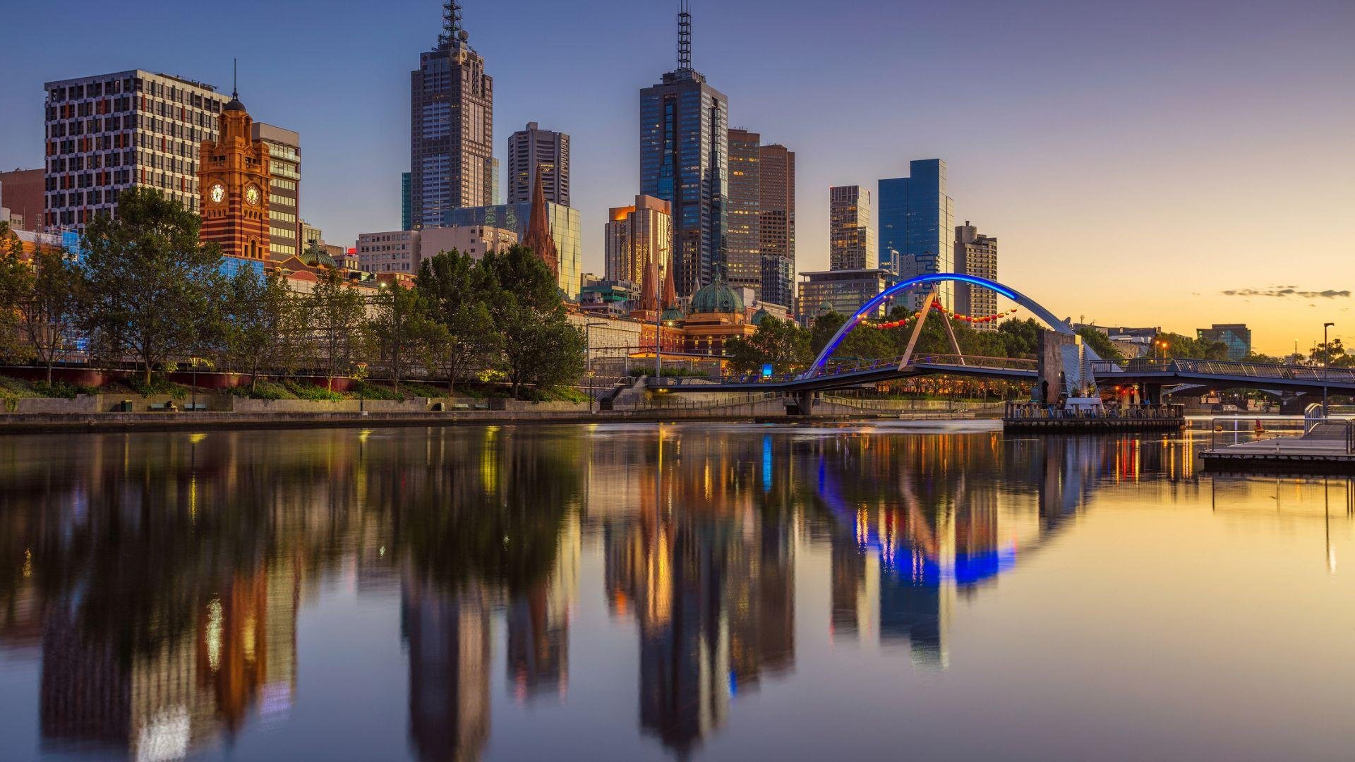 Melbourne: Private Custom Walking Tour with a Local