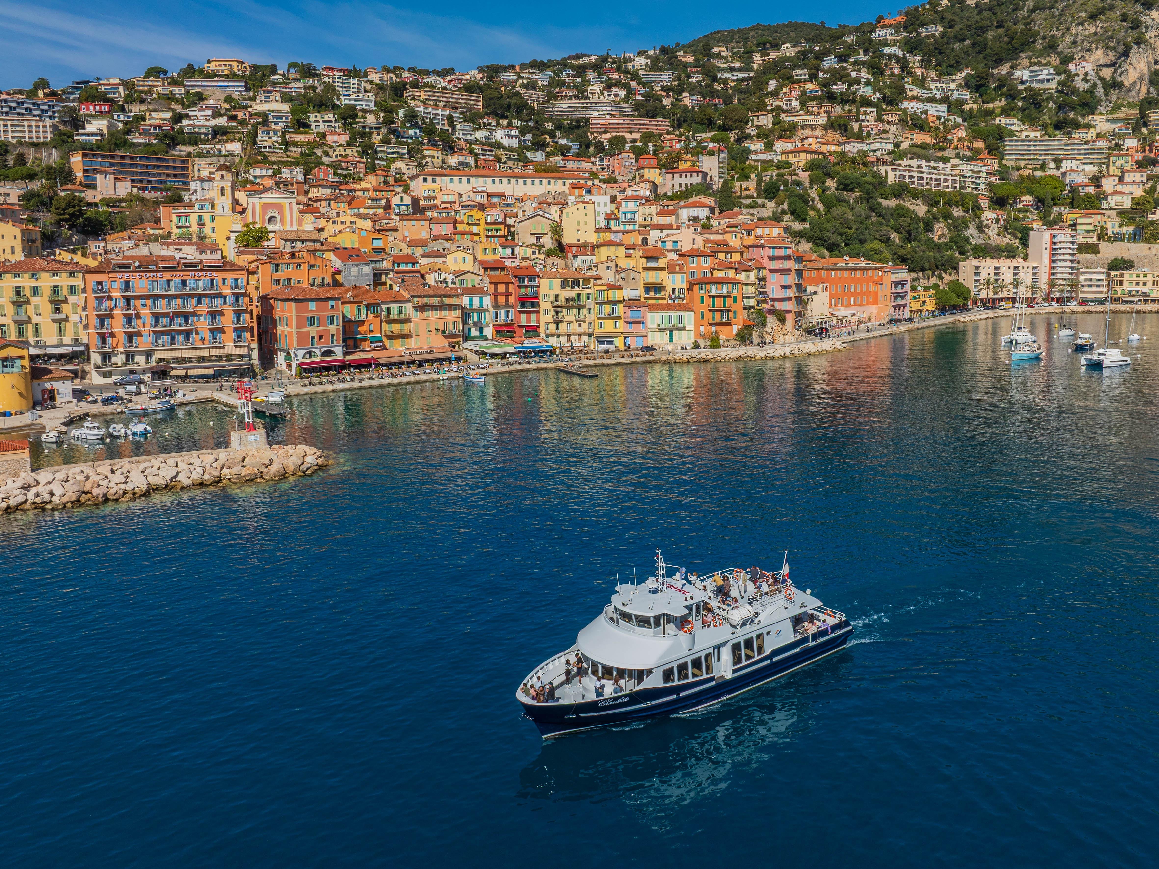 Nice to Villefranche Bay: 1-Hour Sightseeing Cruise
