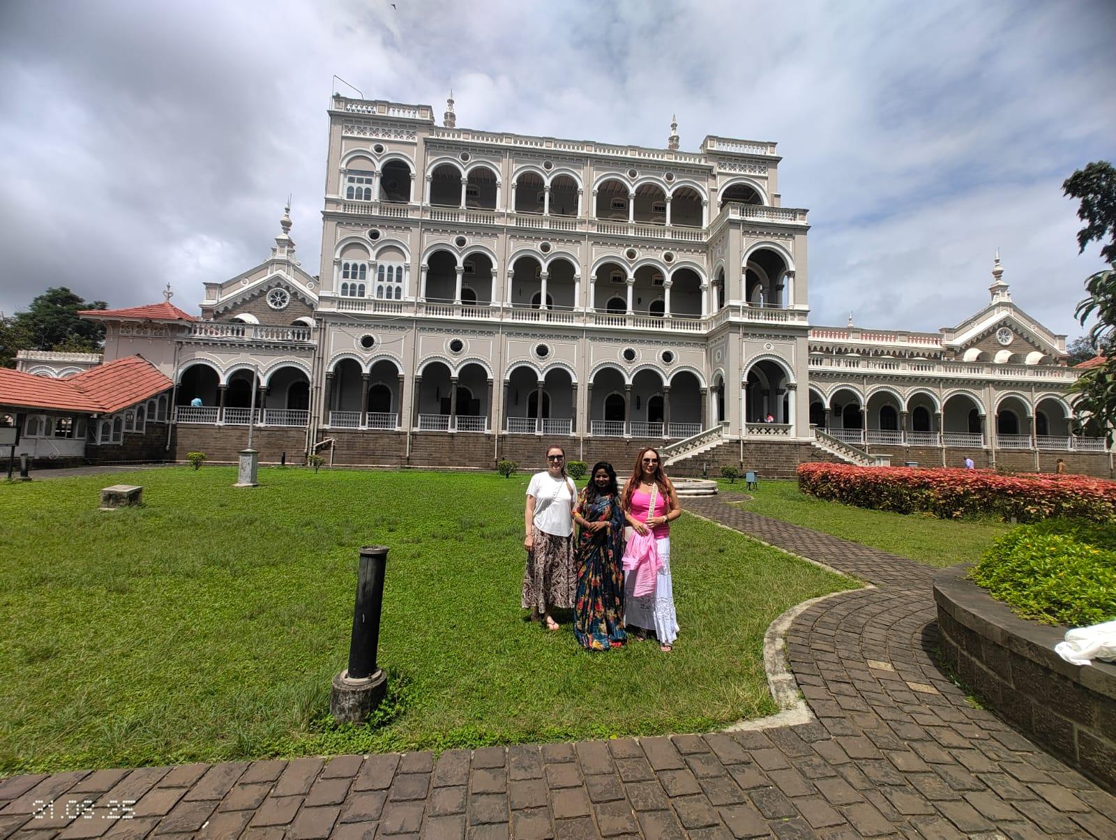 Full-Day Pune Heritage Tour from Mumbai