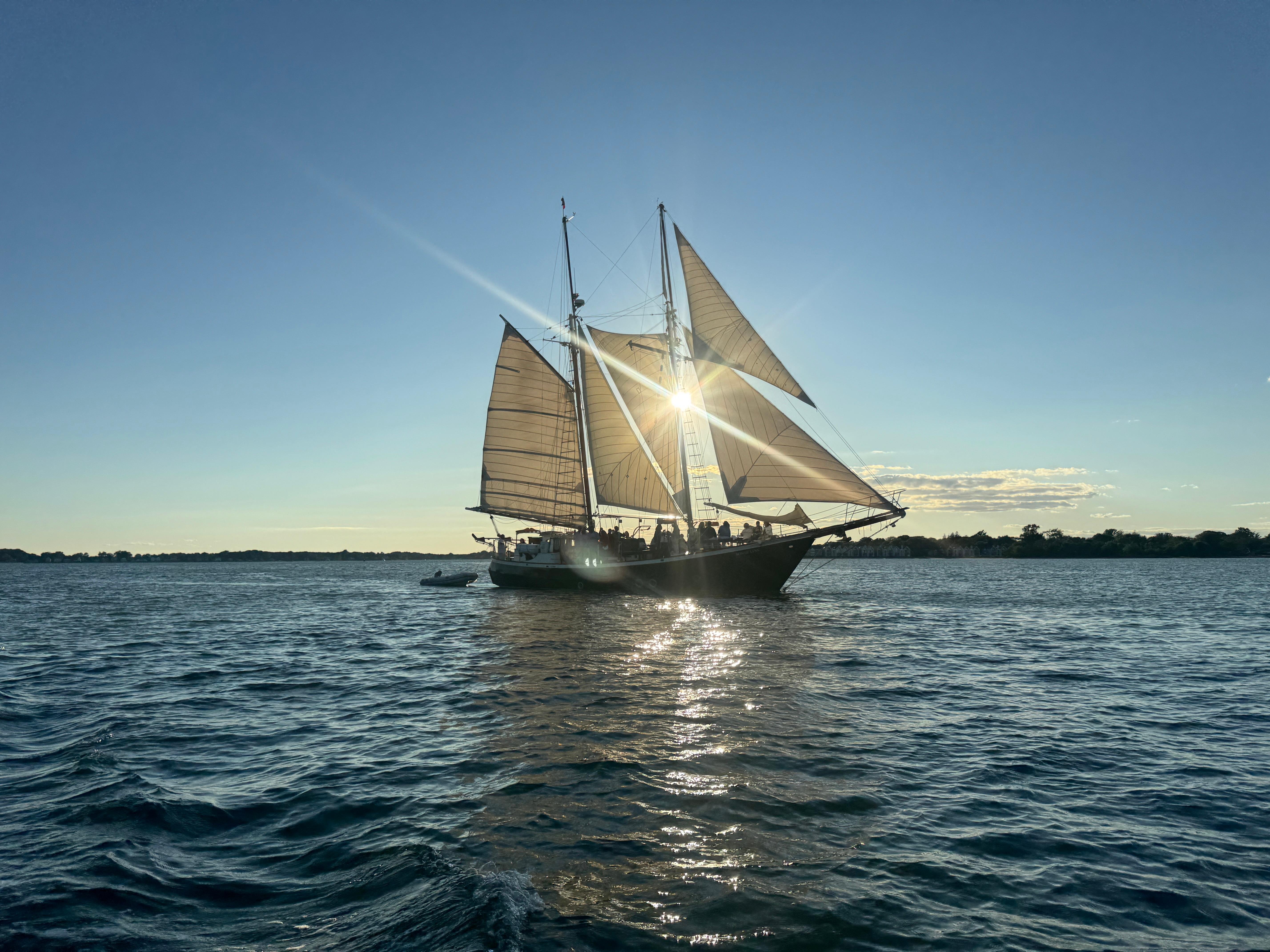 Schooner Sailing Adventure on Bonnie Lynn