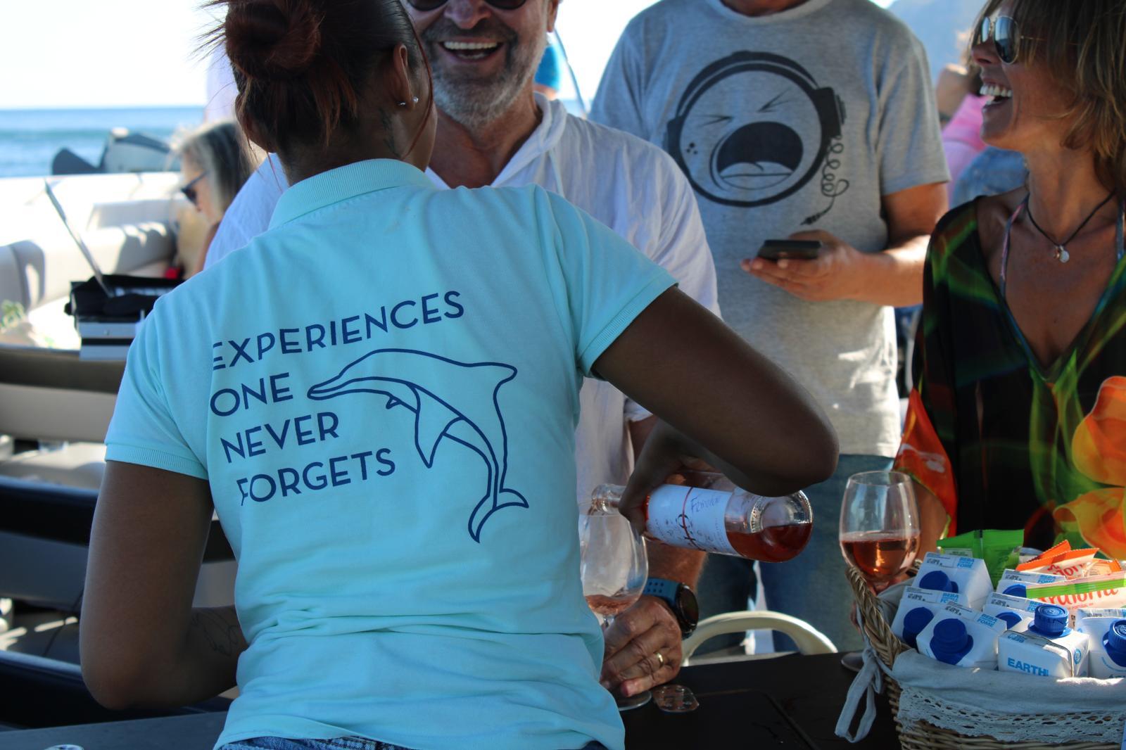 Setúbal Bay Sunset Cruise with Oyster Tasting