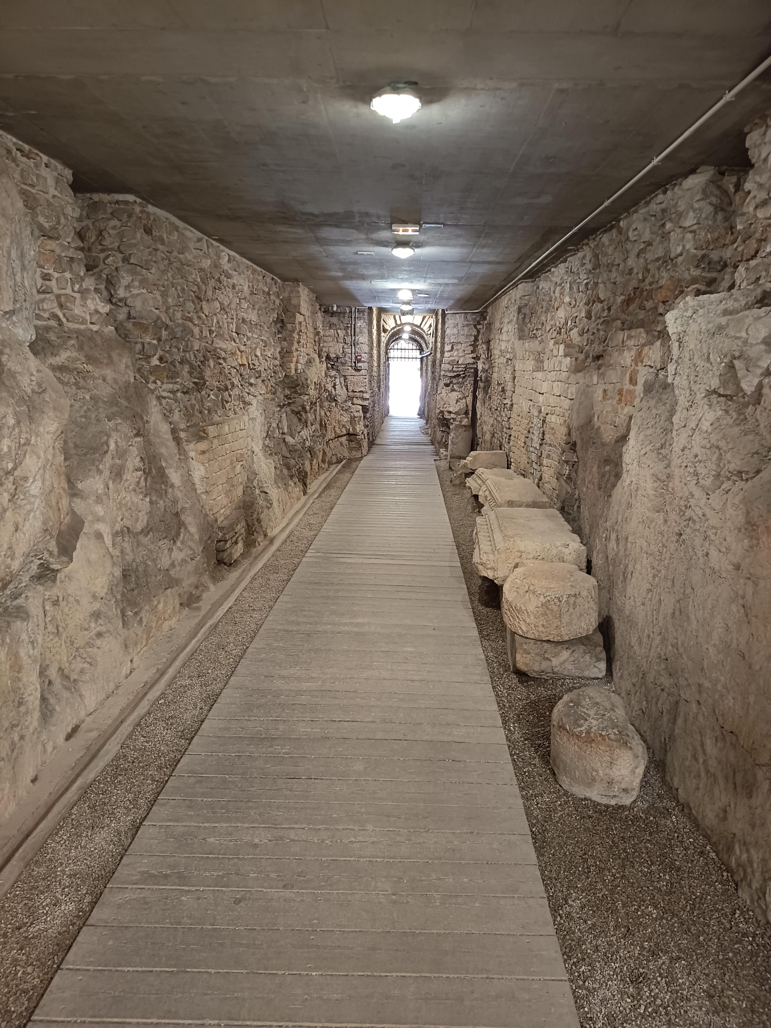 Pula Arena: Guided Roman History Tour with Admission