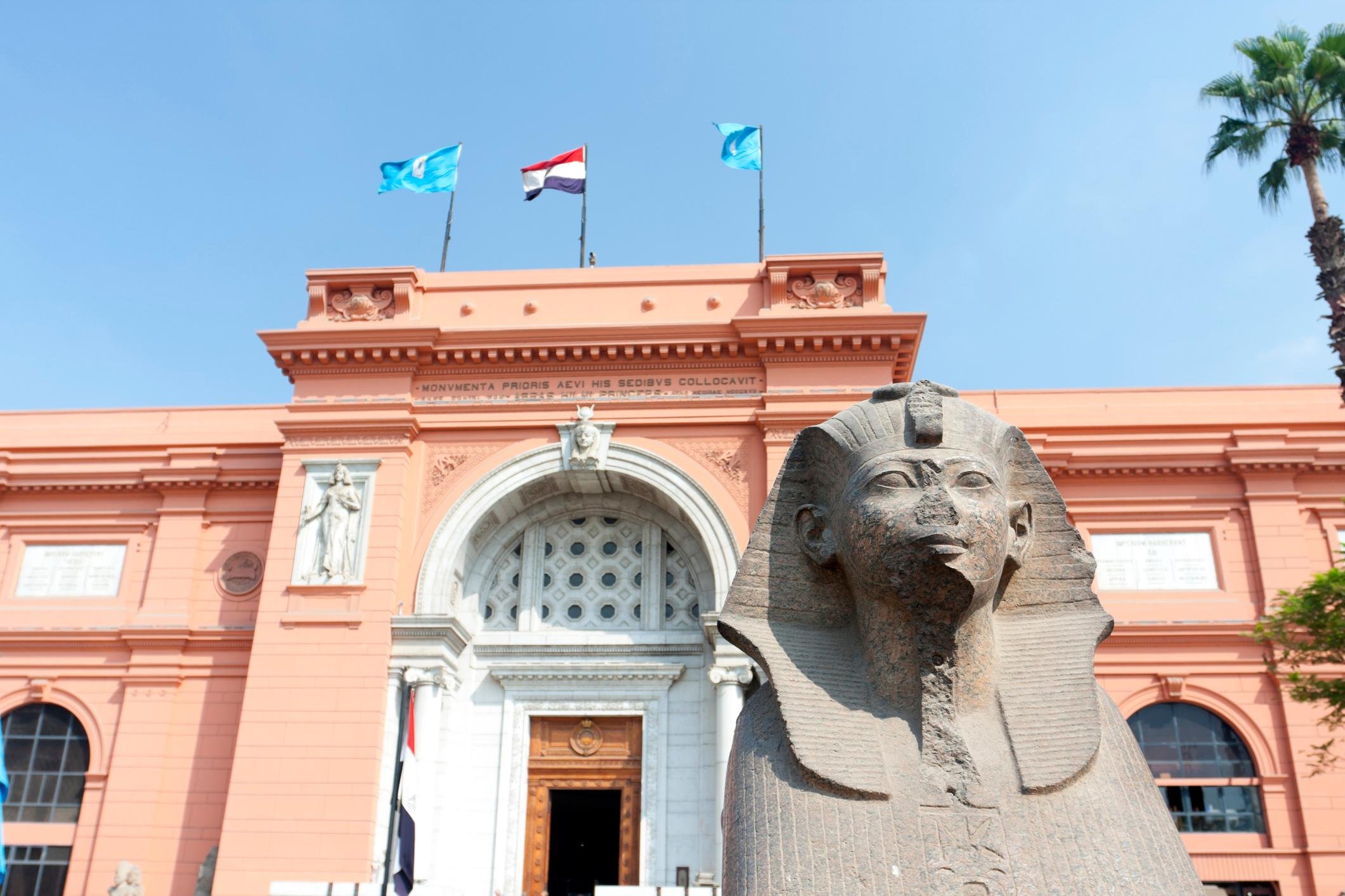 Cairo & Giza Full-Day Expedition from Hurghada