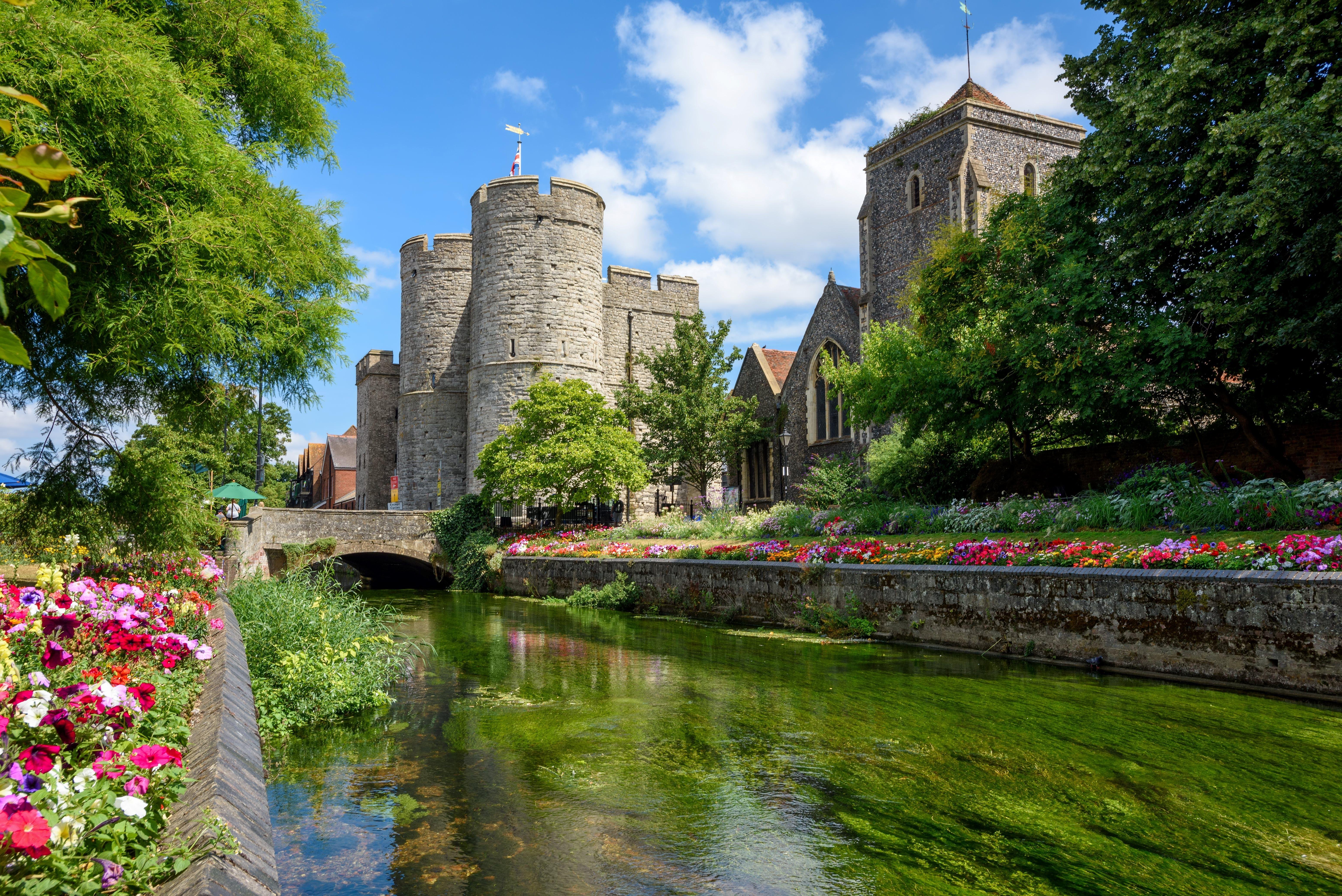 Small Group Kent, Dover & Canterbury Day Trip from London