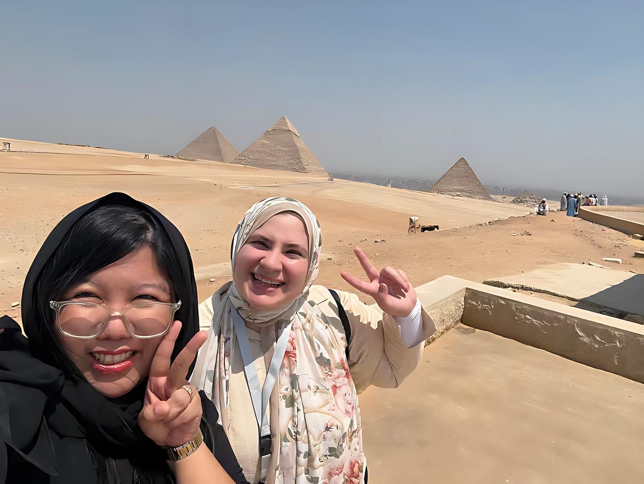 Cairo Pyramids & Museum Day Trip from Hurghada