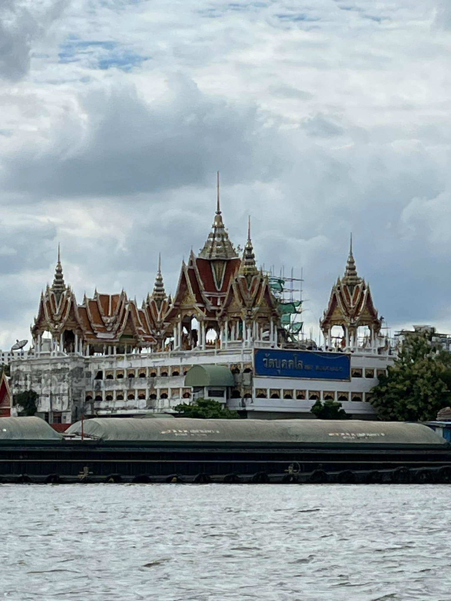Bangkok 2-Hour Teak Boat Canal Cruise