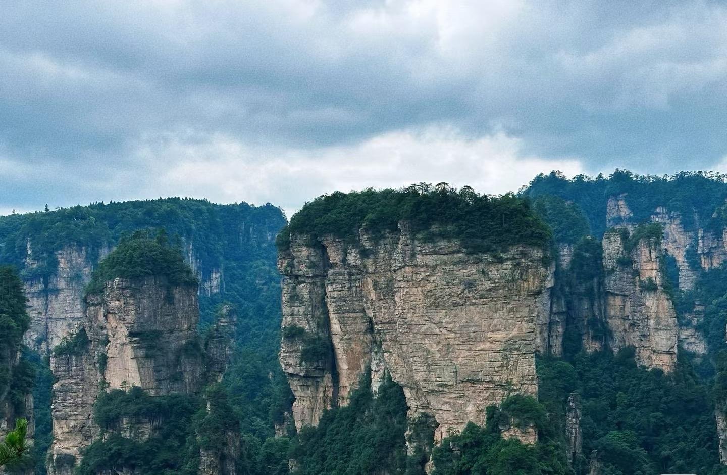 Zhangjiajie Full-Day Trip: Avatar Mountains, Glass Bridge & Furong Town