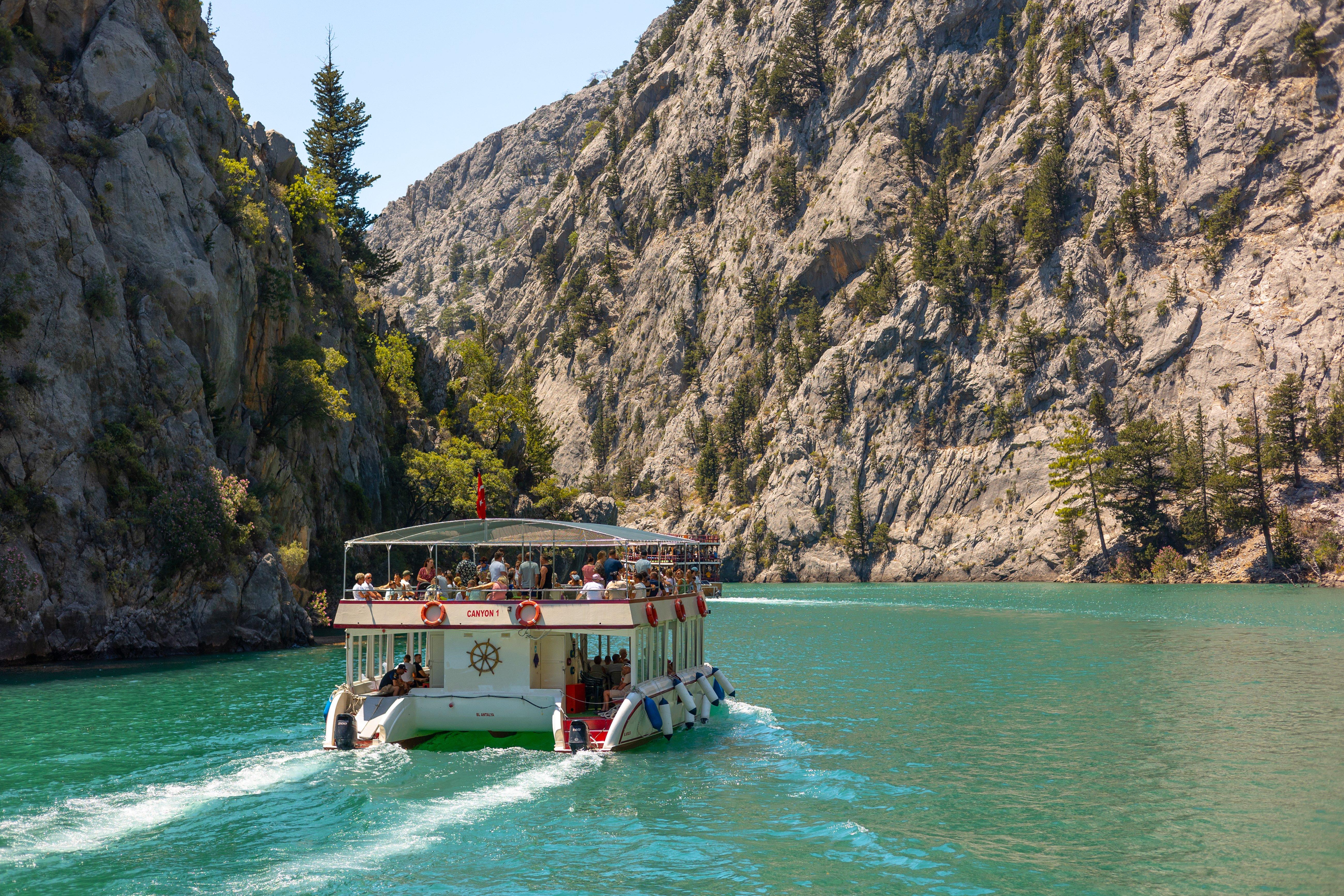 Green Canyon Boat Tour with Lunch & Hotel Transfers