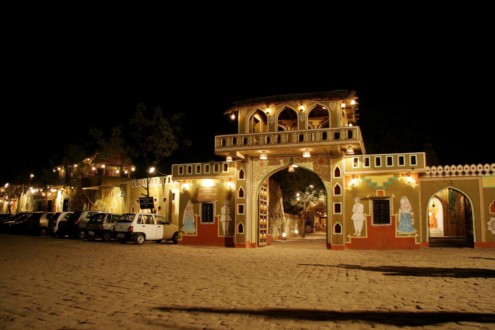 Jaipur Evening: Chokhi Dhani Culture & Rajasthani Dinner