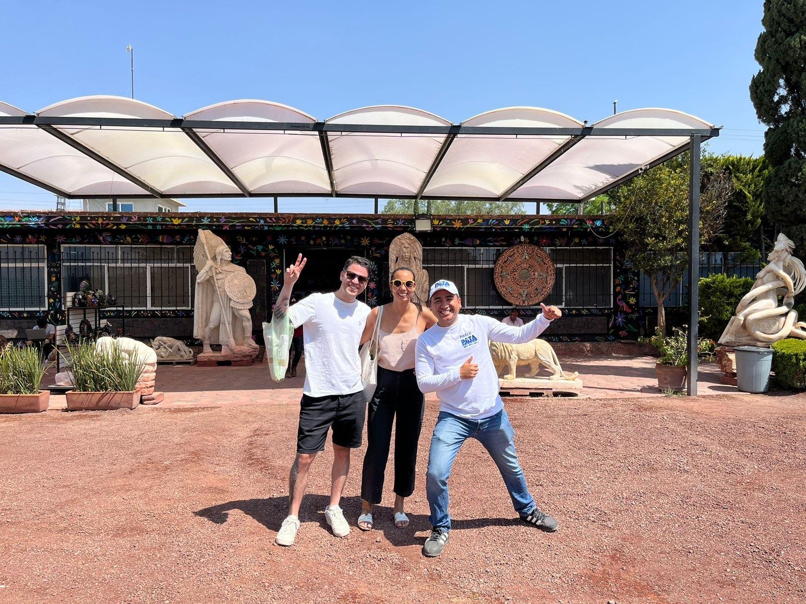 Private Teotihuacan Pyramids & Guadalupe Basilica Excursion