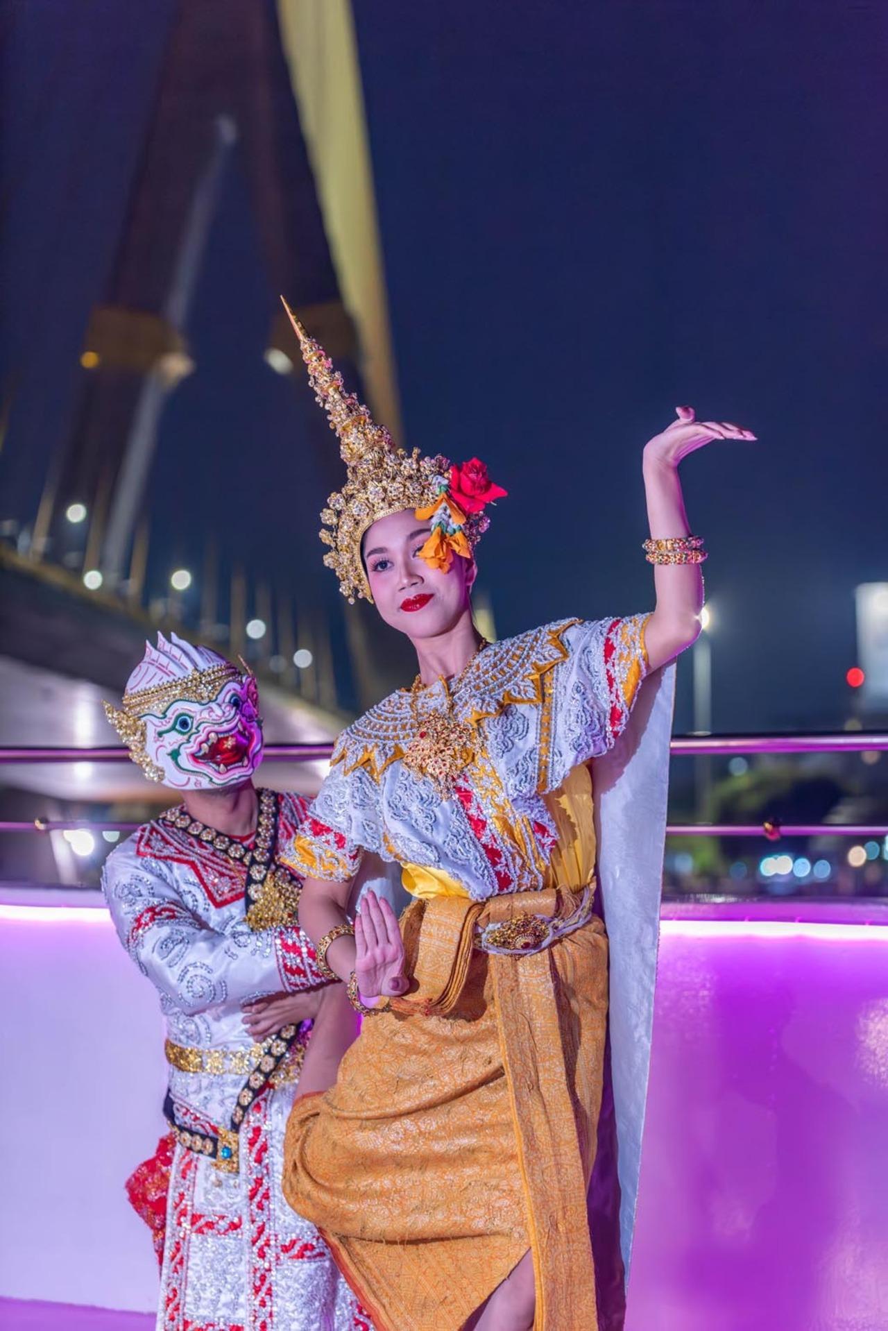 Bangkok Chao Phraya Luxury Dinner Cruise