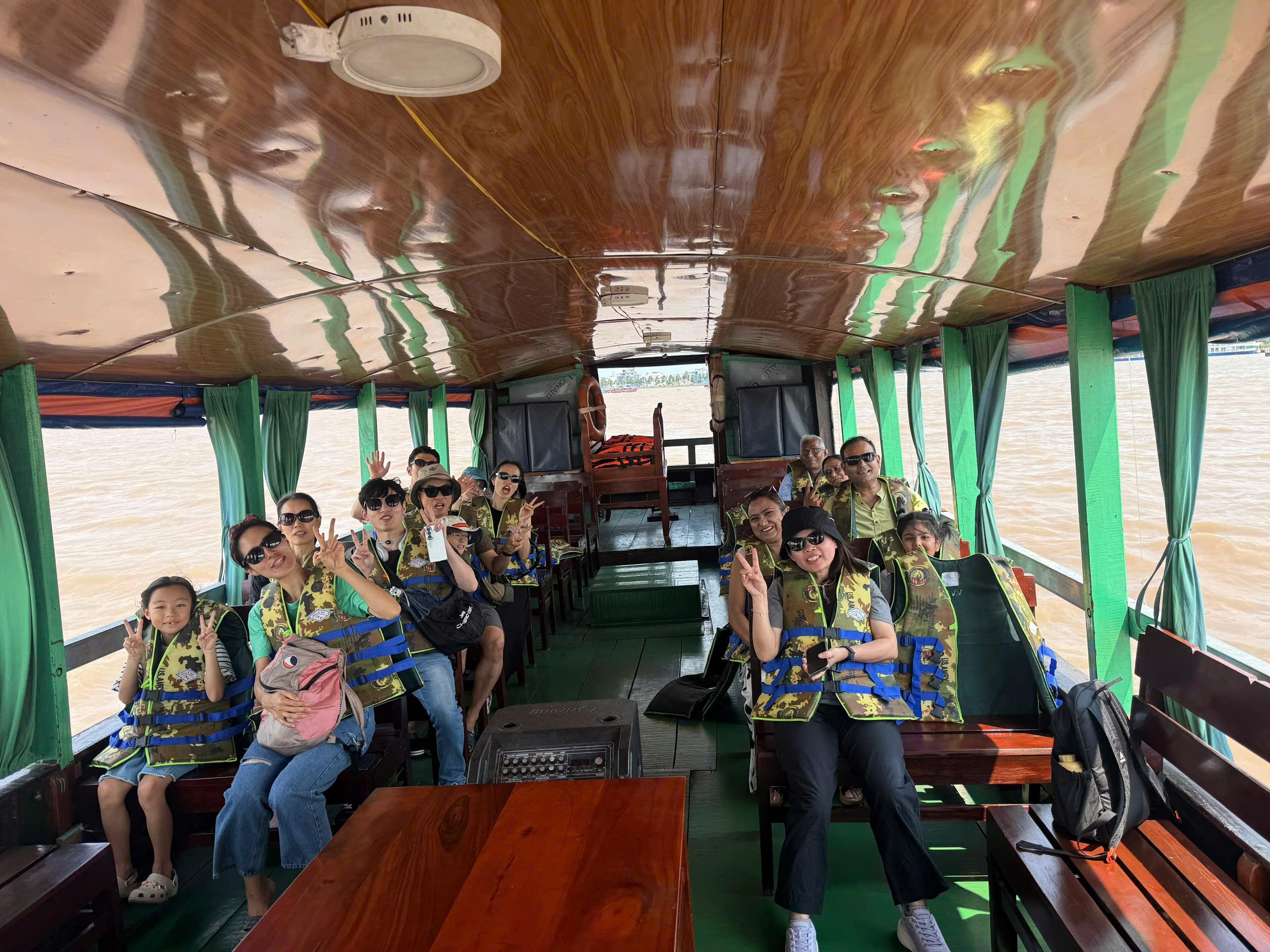2-Day Mekong Delta Adventure & Cai Rang Market