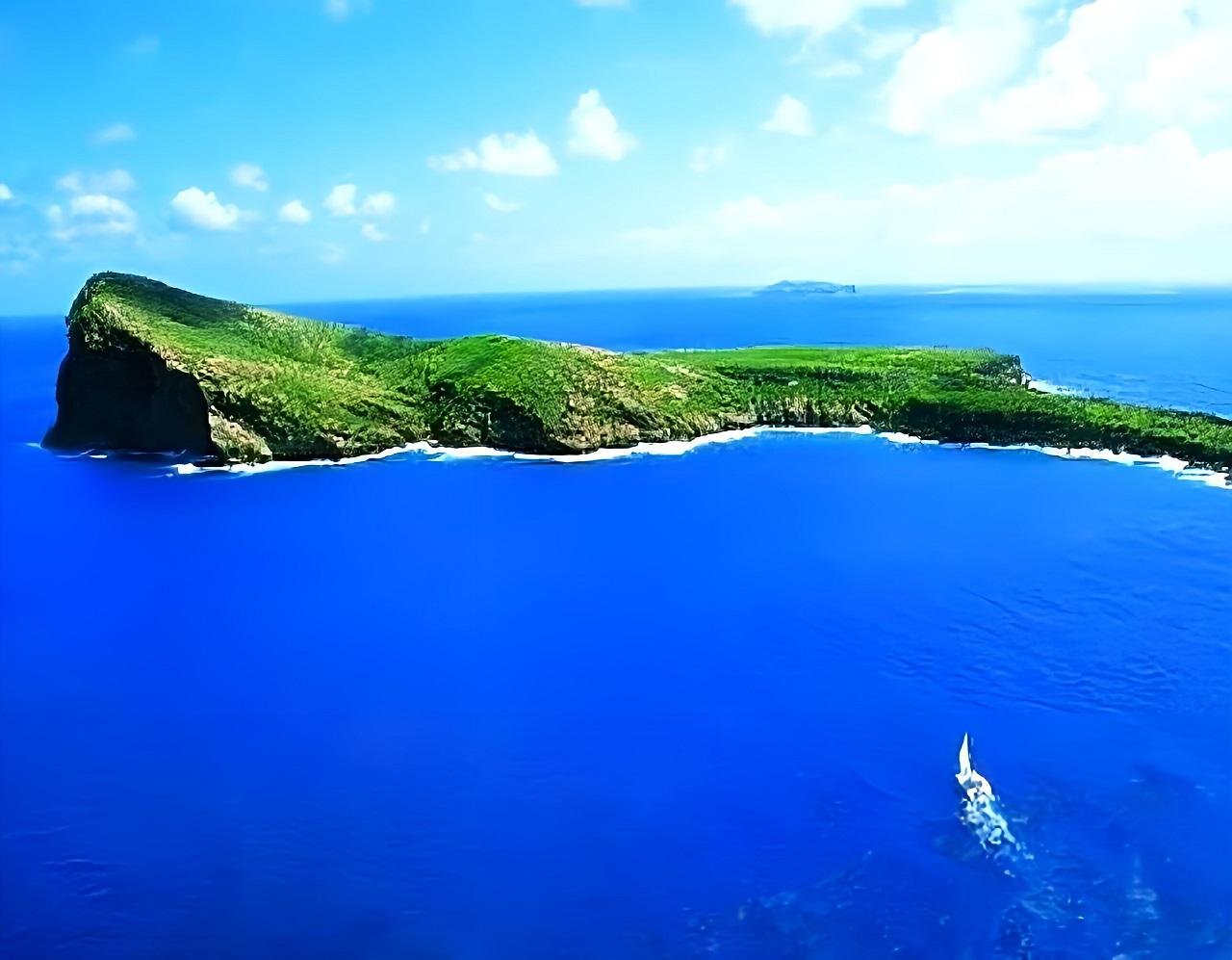 Mauritius Northern Isles Catamaran Day Trip with BBQ Lunch