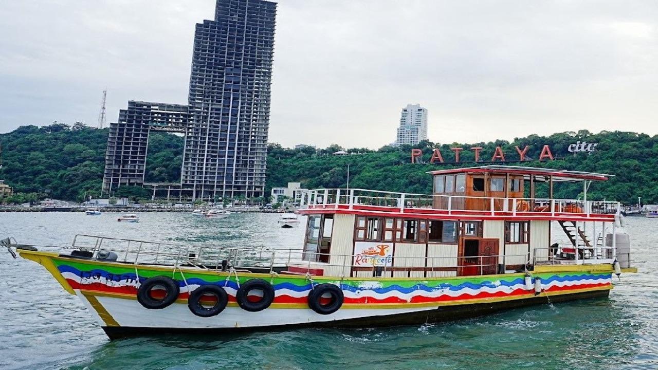 Koh Larn Sunset Cruise with Drinks & Beach Time
