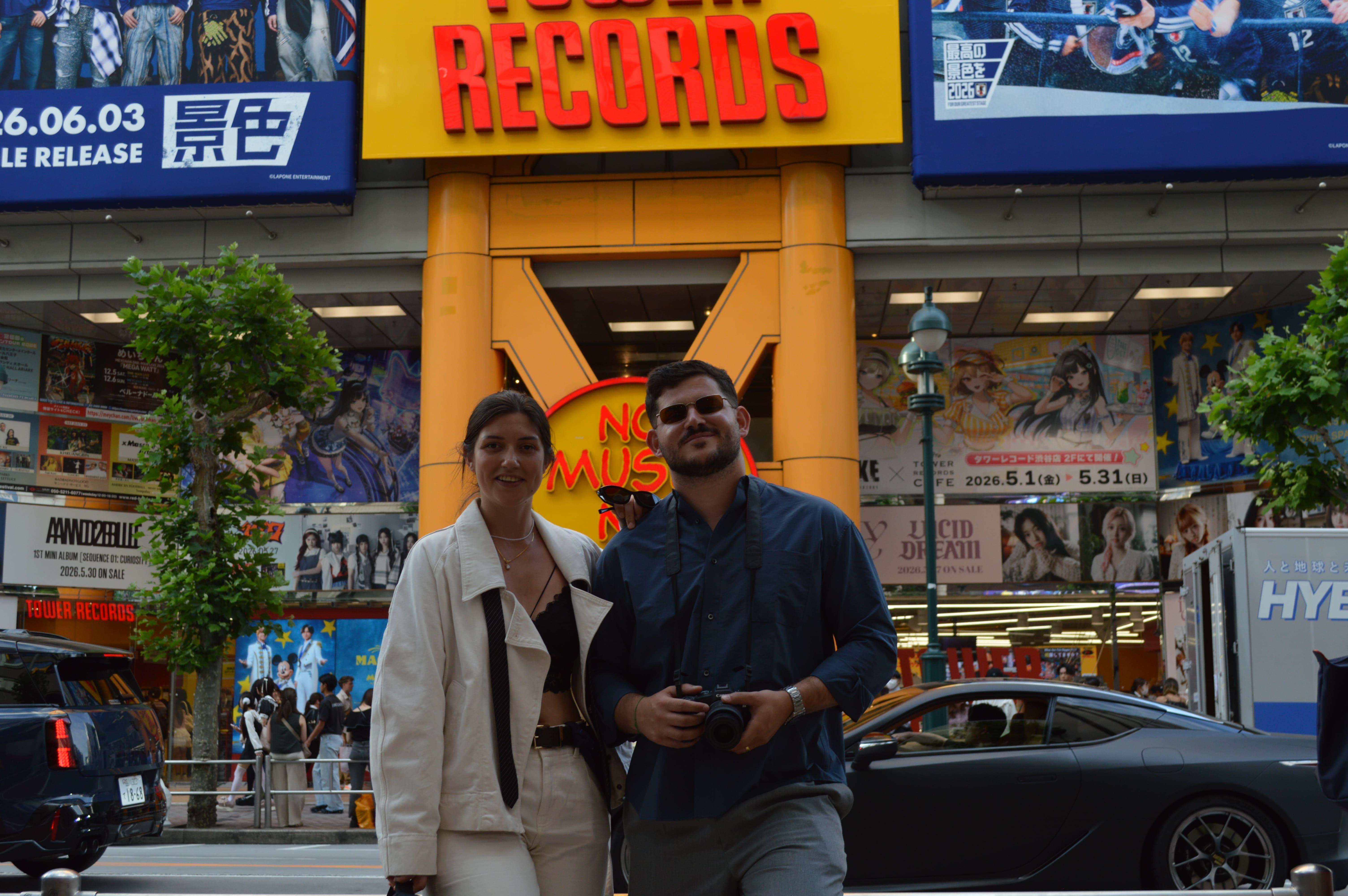 Shibuya Pop Culture Walk & Sky Observation Tour