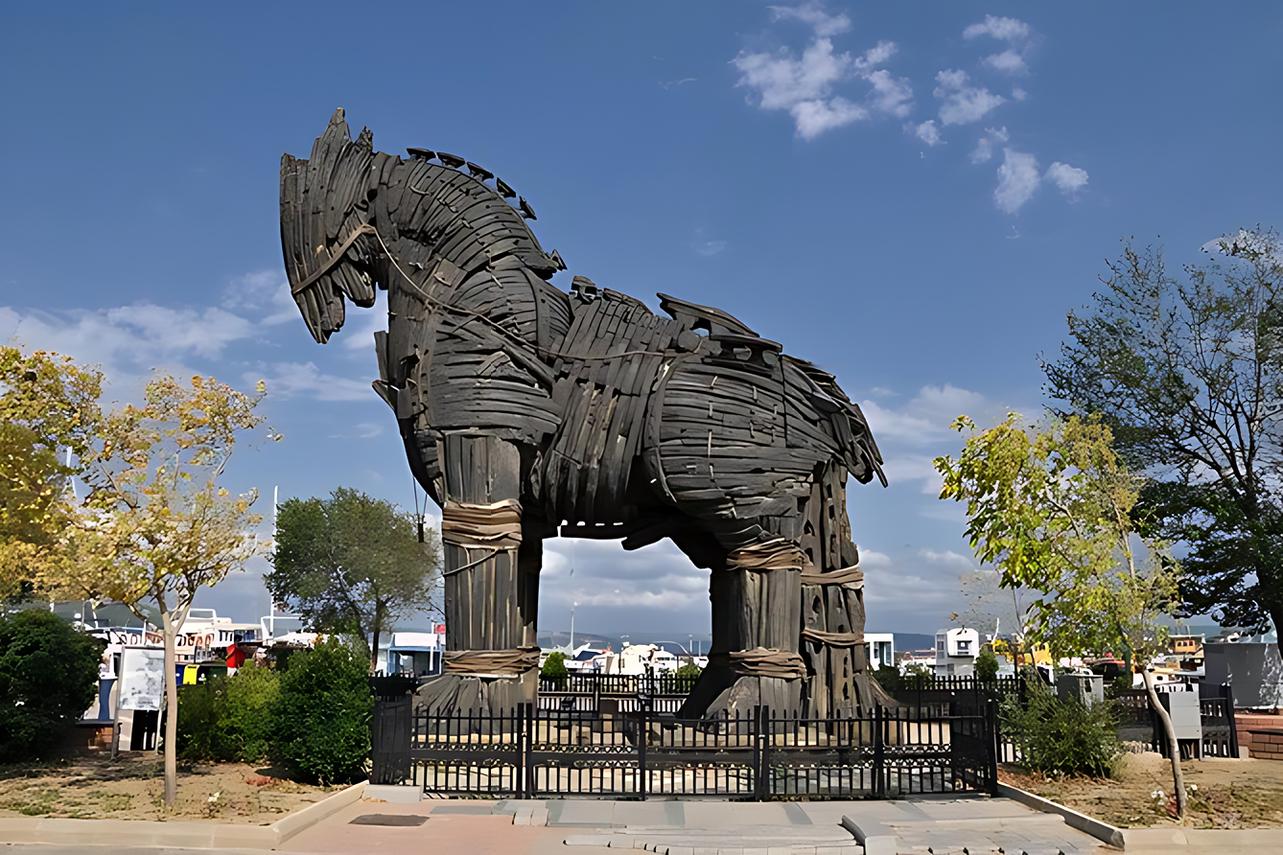 Istanbul to Troy: Guided Day Trip with Ferry Crossing & Lunch