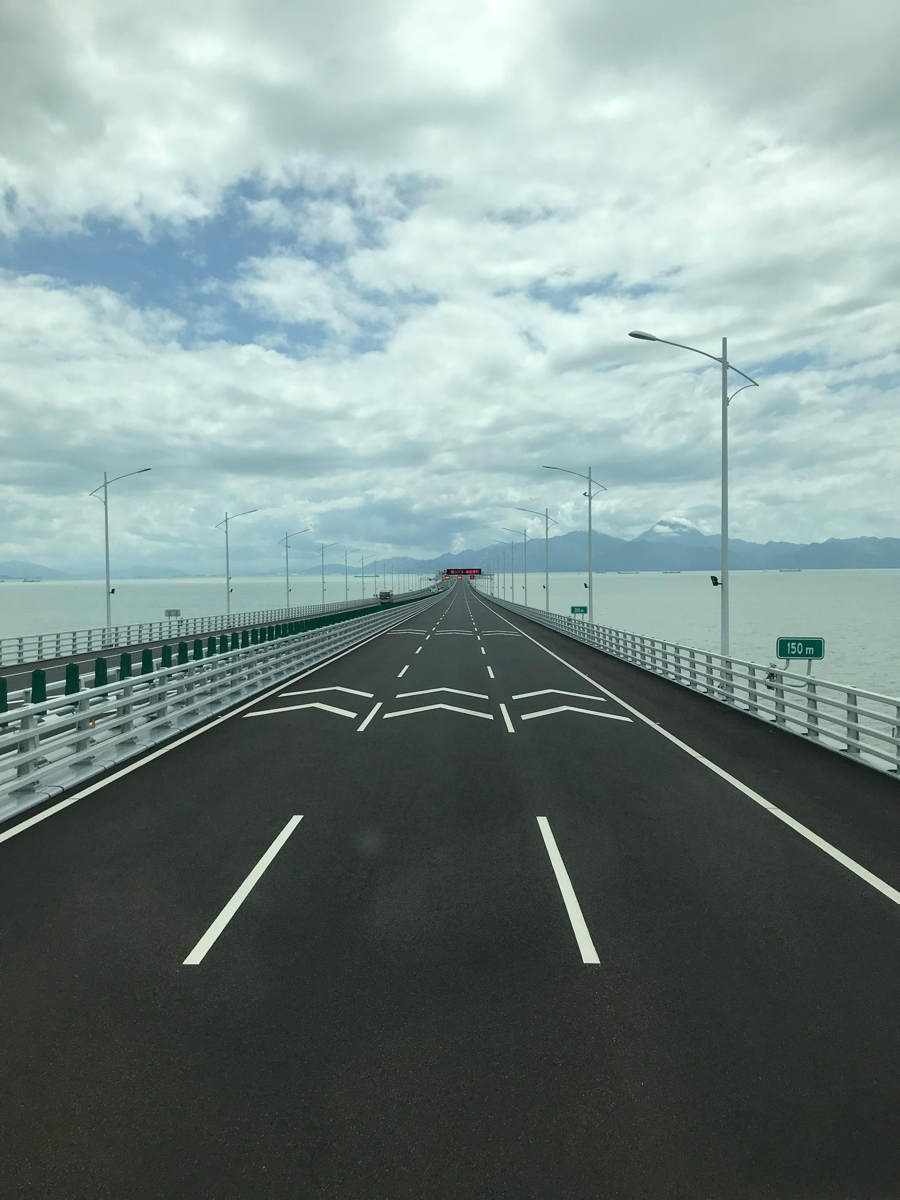 Macau Evening Discovery via Hong Kong-Zhuhai-Macau Bridge