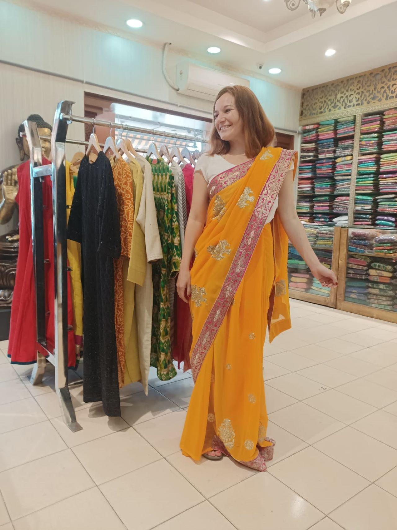 Delhi Insider’s Shopping & Heritage Day Tour