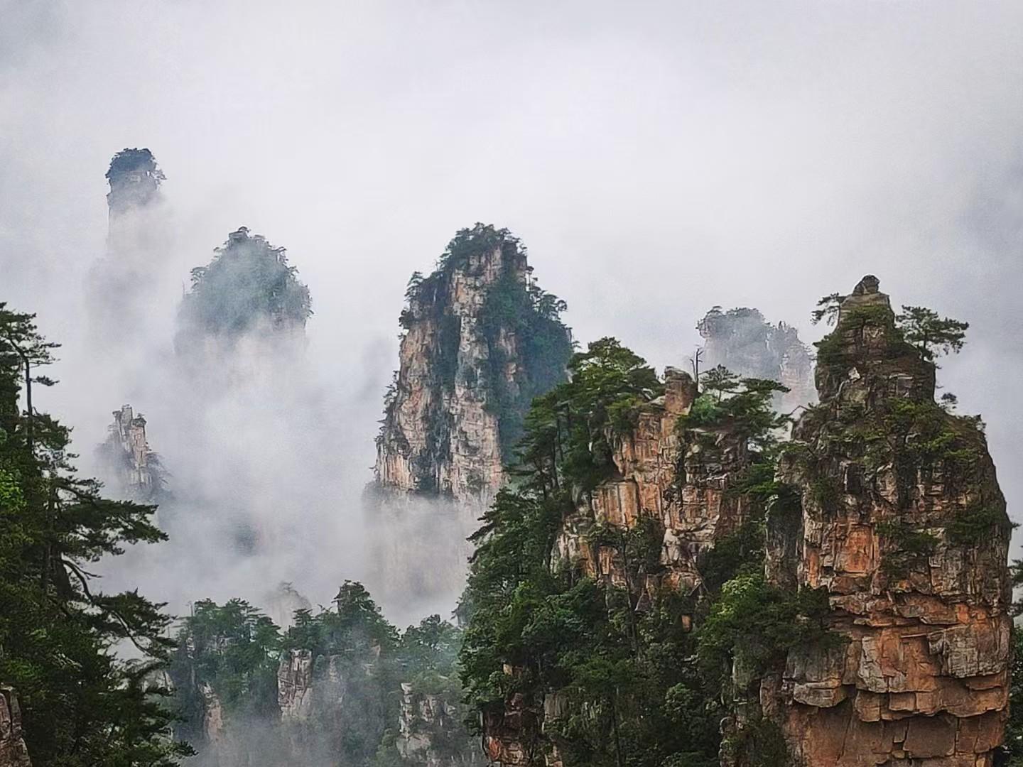 Zhangjiajie Bailong Elevator & Tianzishan Cable Car Combo Ticket
