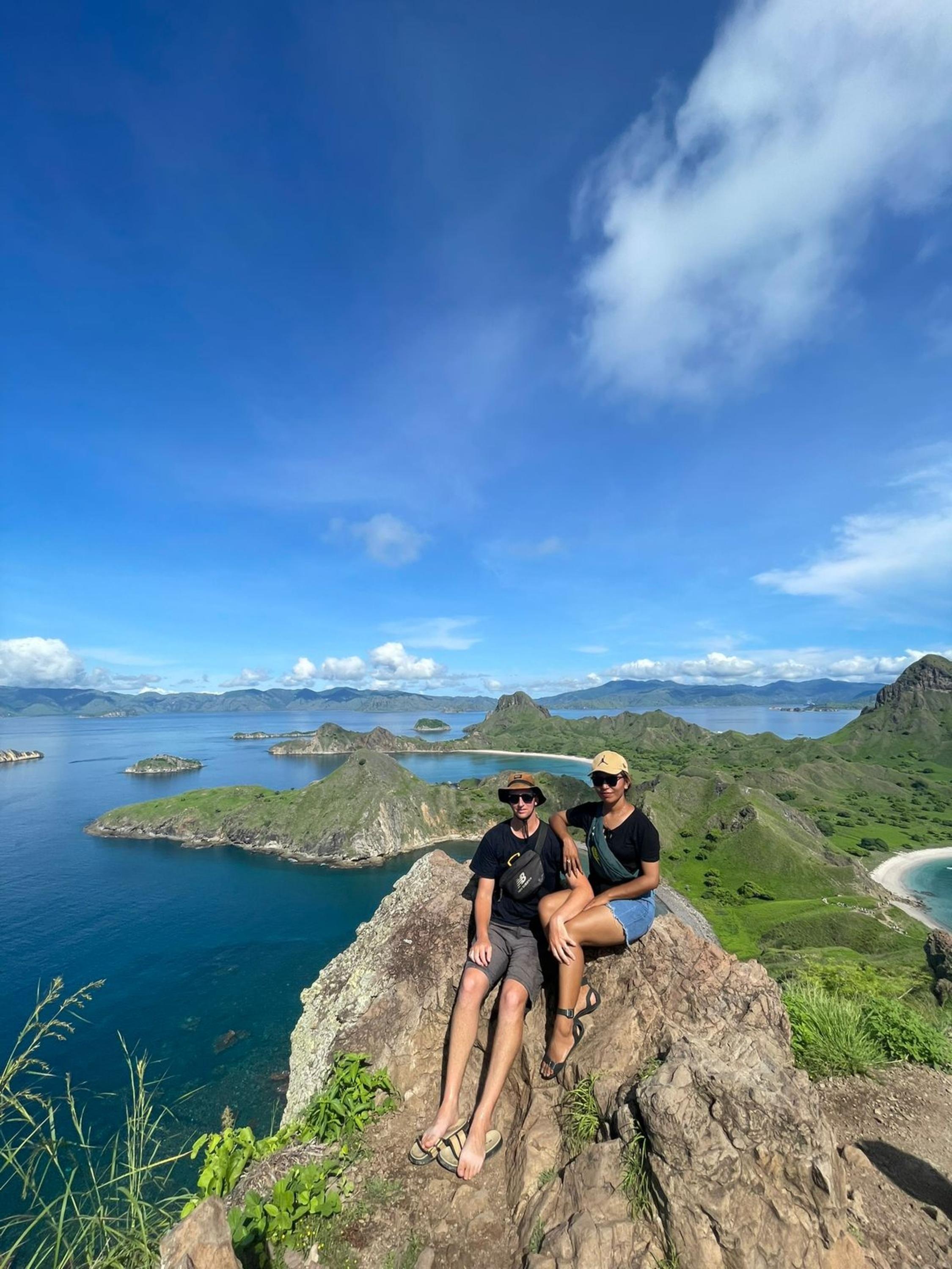 Komodo & Pink Beach 2-Day Shared Boat Adventure from Labuan Bajo