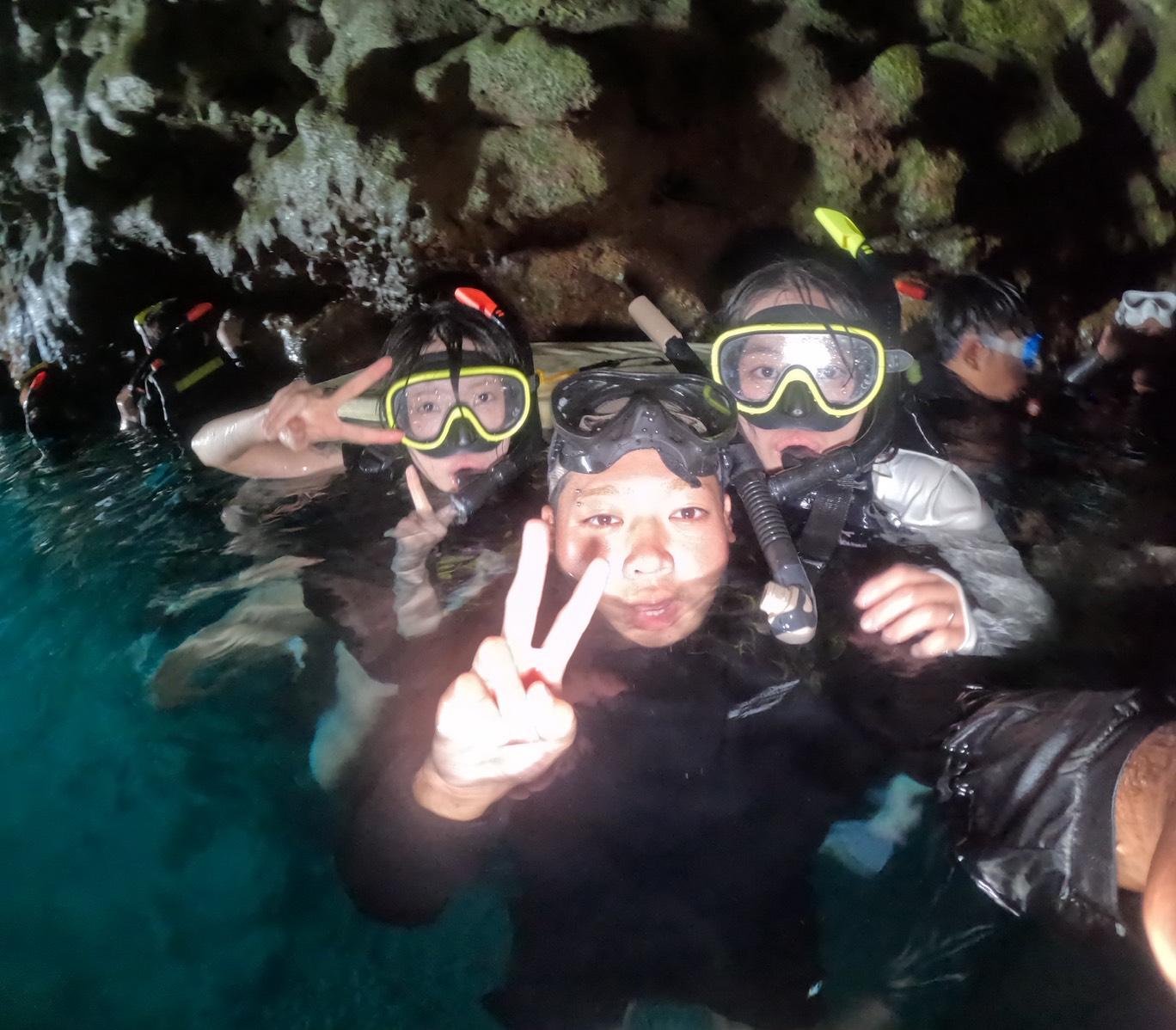 Okinawa: Blue Cave Boat Snorkeling with Free Gopro Photos
