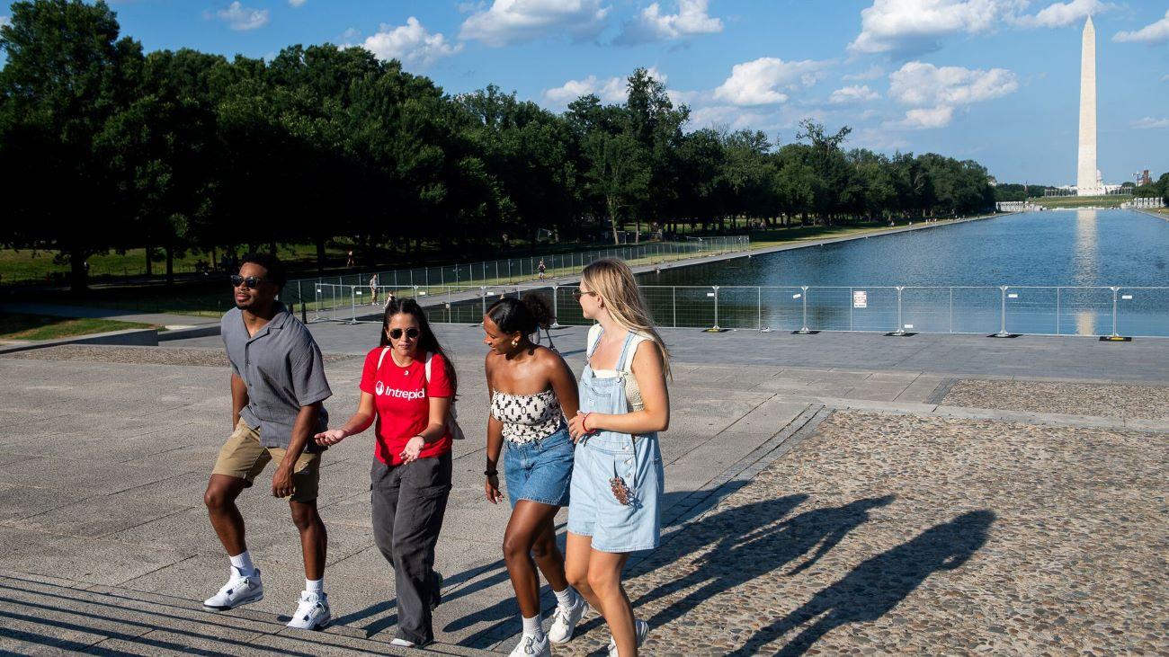 Washington DC White House and National Mall monuments — image 32