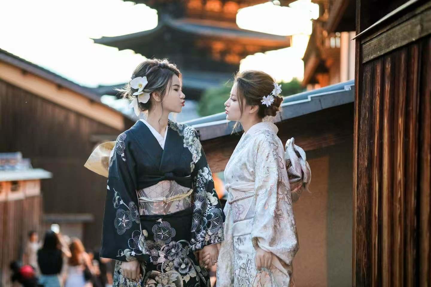 Kyoto: Kimono Makeover, Photoshoot, and Guided Tour - 2026 (Verified Reviews)