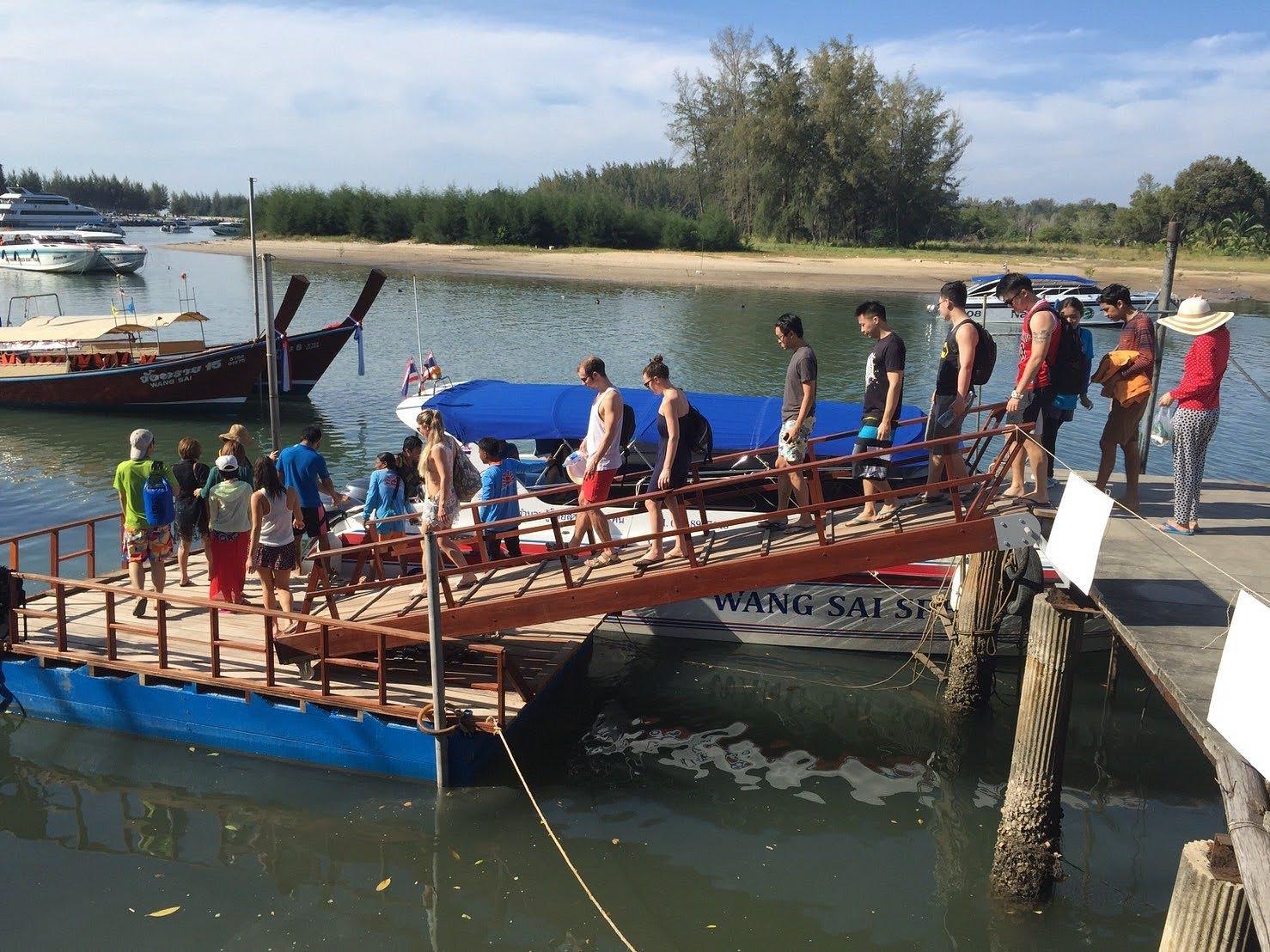 Krabi: Phi Phi Islands & Maya Bay Full-Day Speedboat Tour