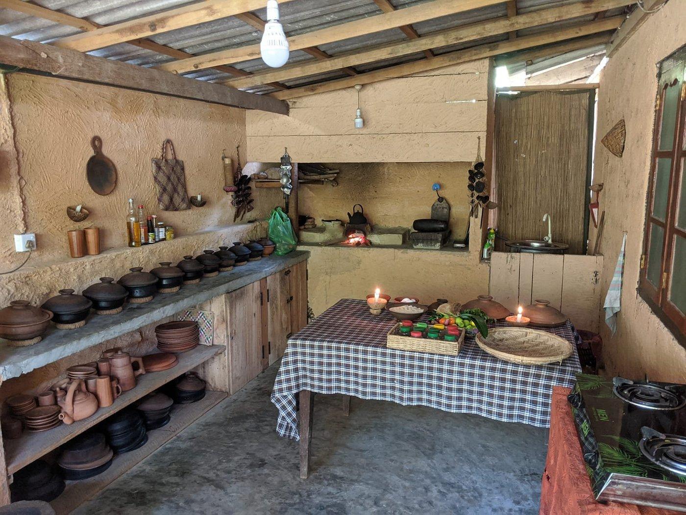 Authentic Galle Market Tour & Traditional Sri Lankan Cooking Class