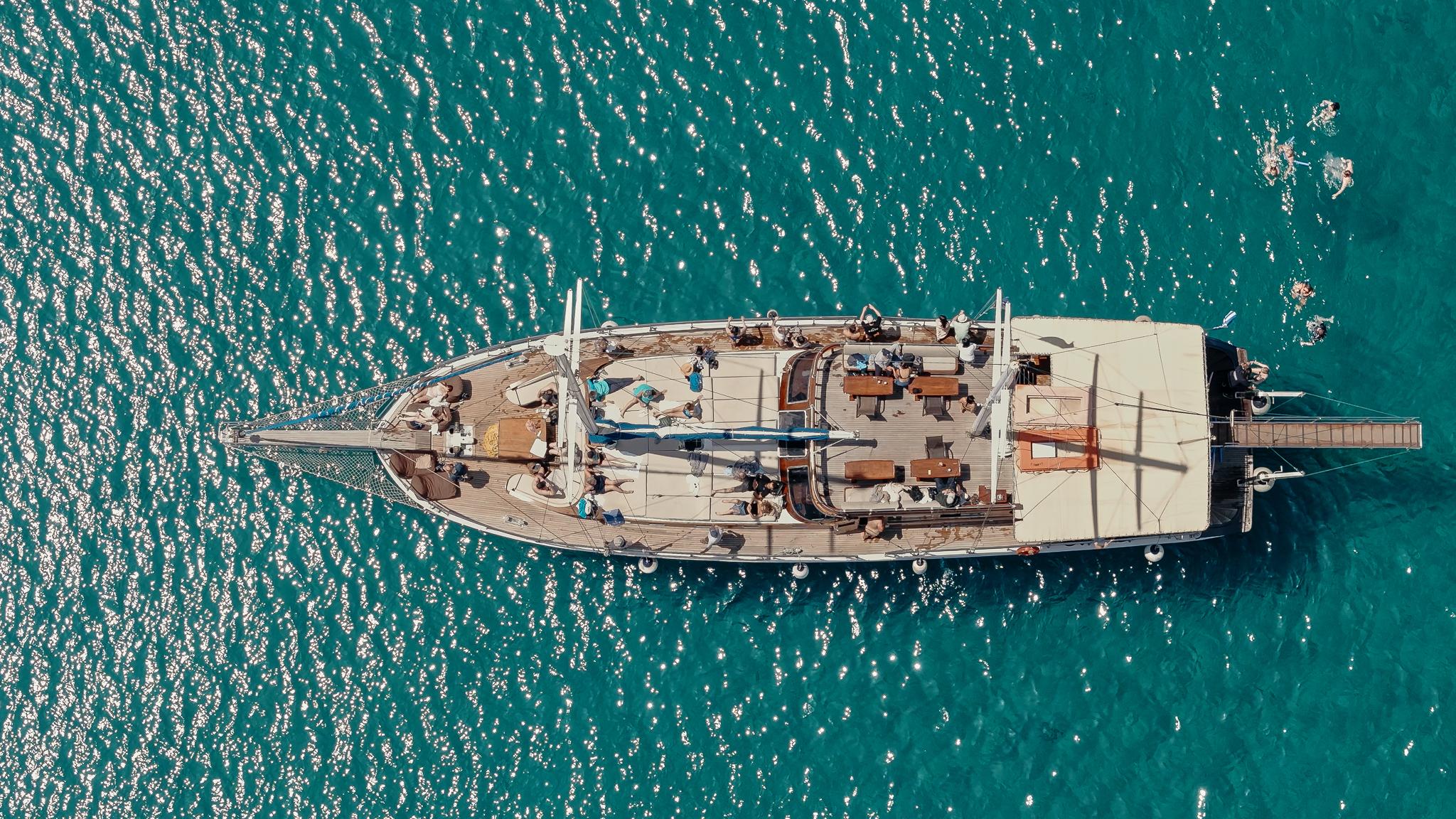 Four-Island Saronic Gulf Day Cruise from Athens